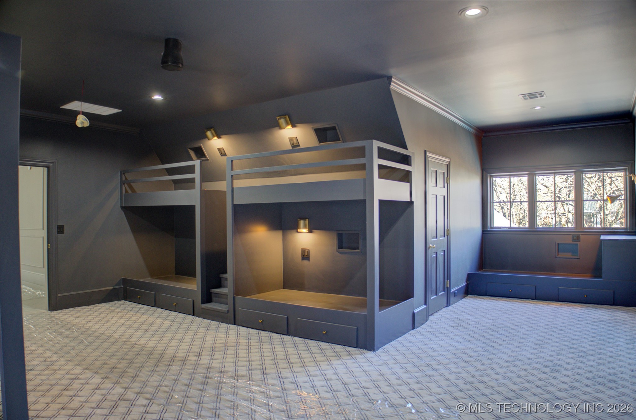 11147 S Quebec Avenue Property Photo 64