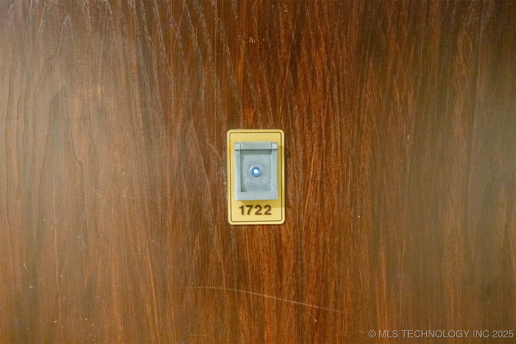 410 W 7th Street 1722 Property Photo 5