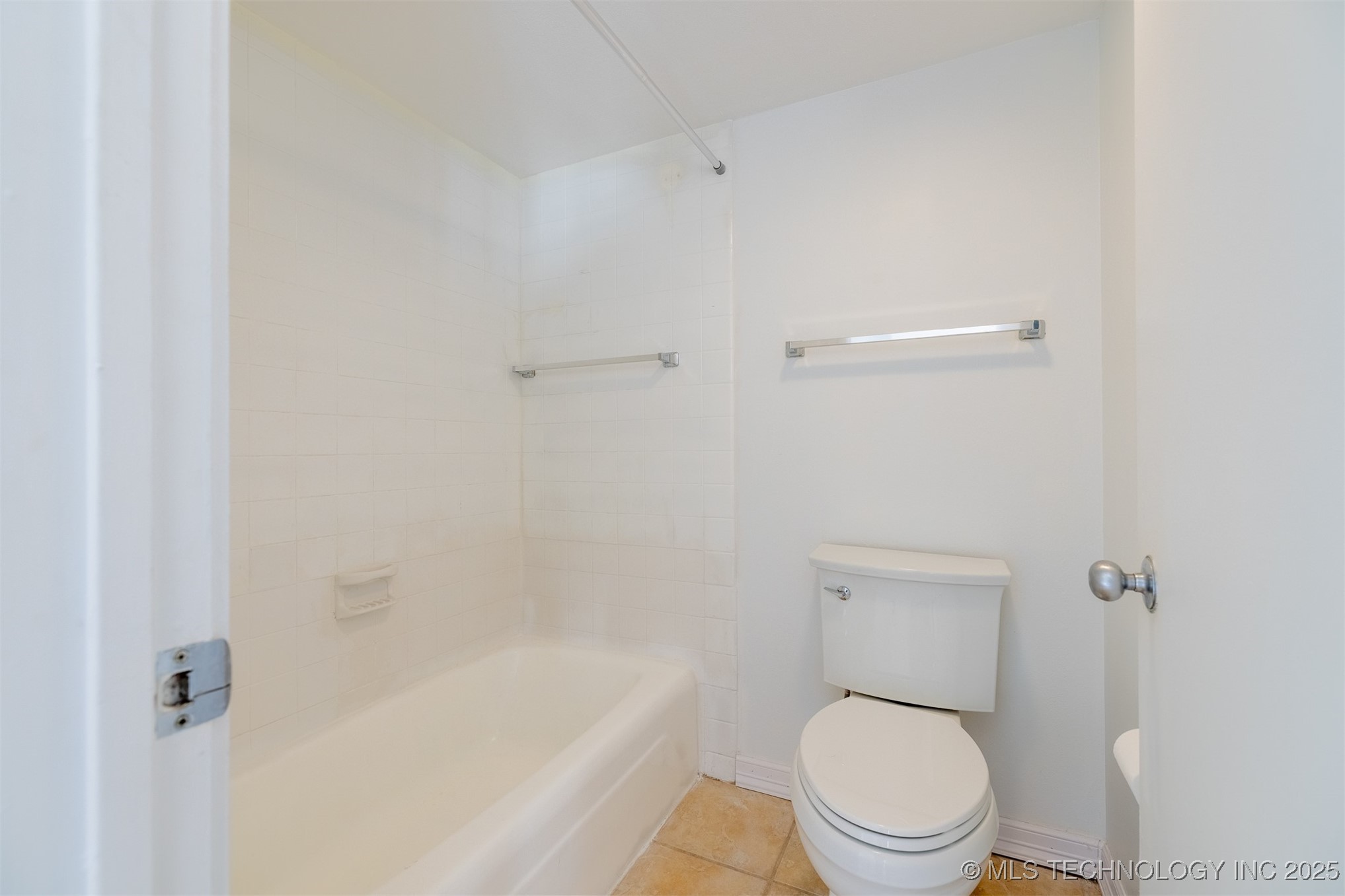 410 W 7th Street 1722 Property Photo 11