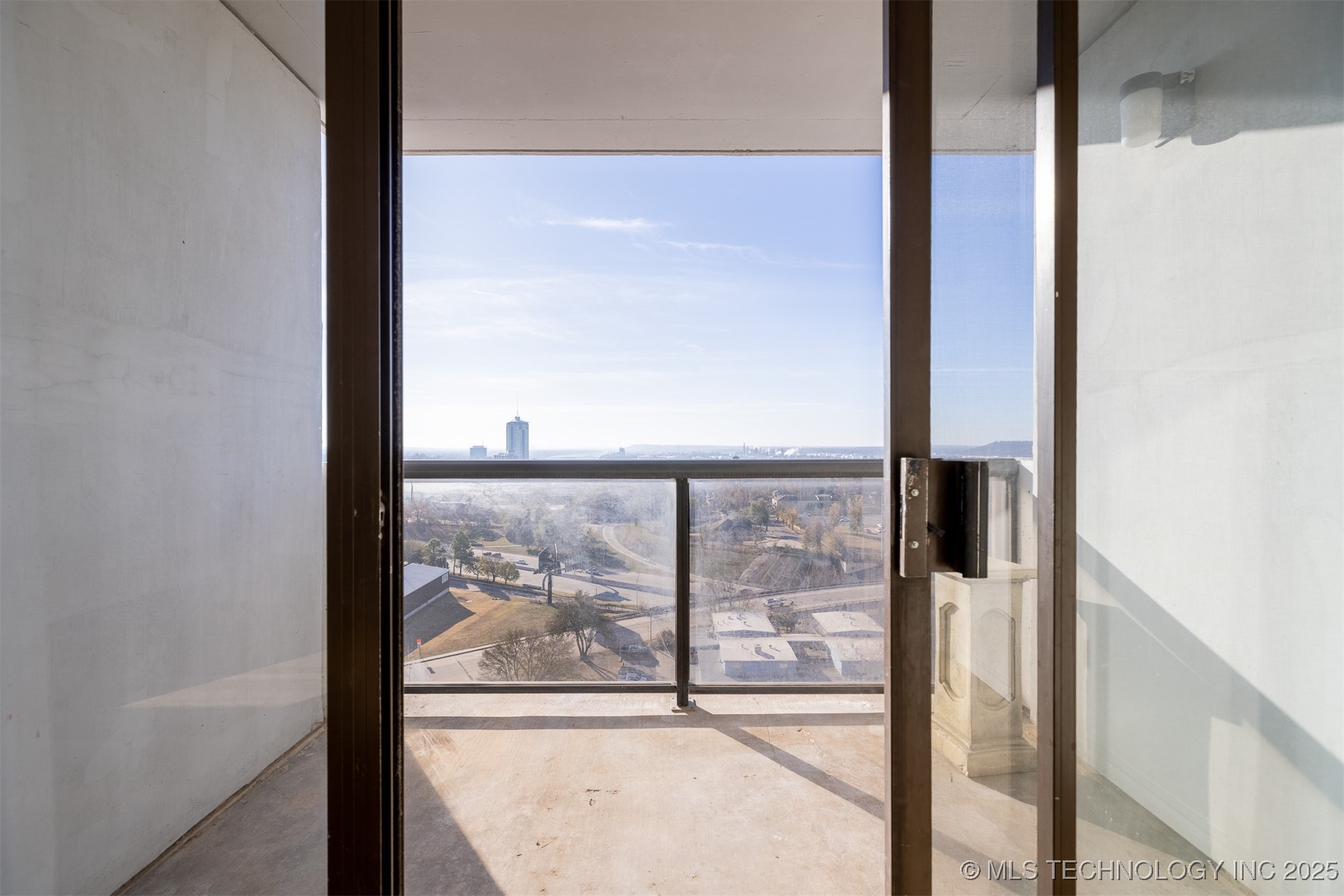 410 W 7th Street 1722 Property Photo 16