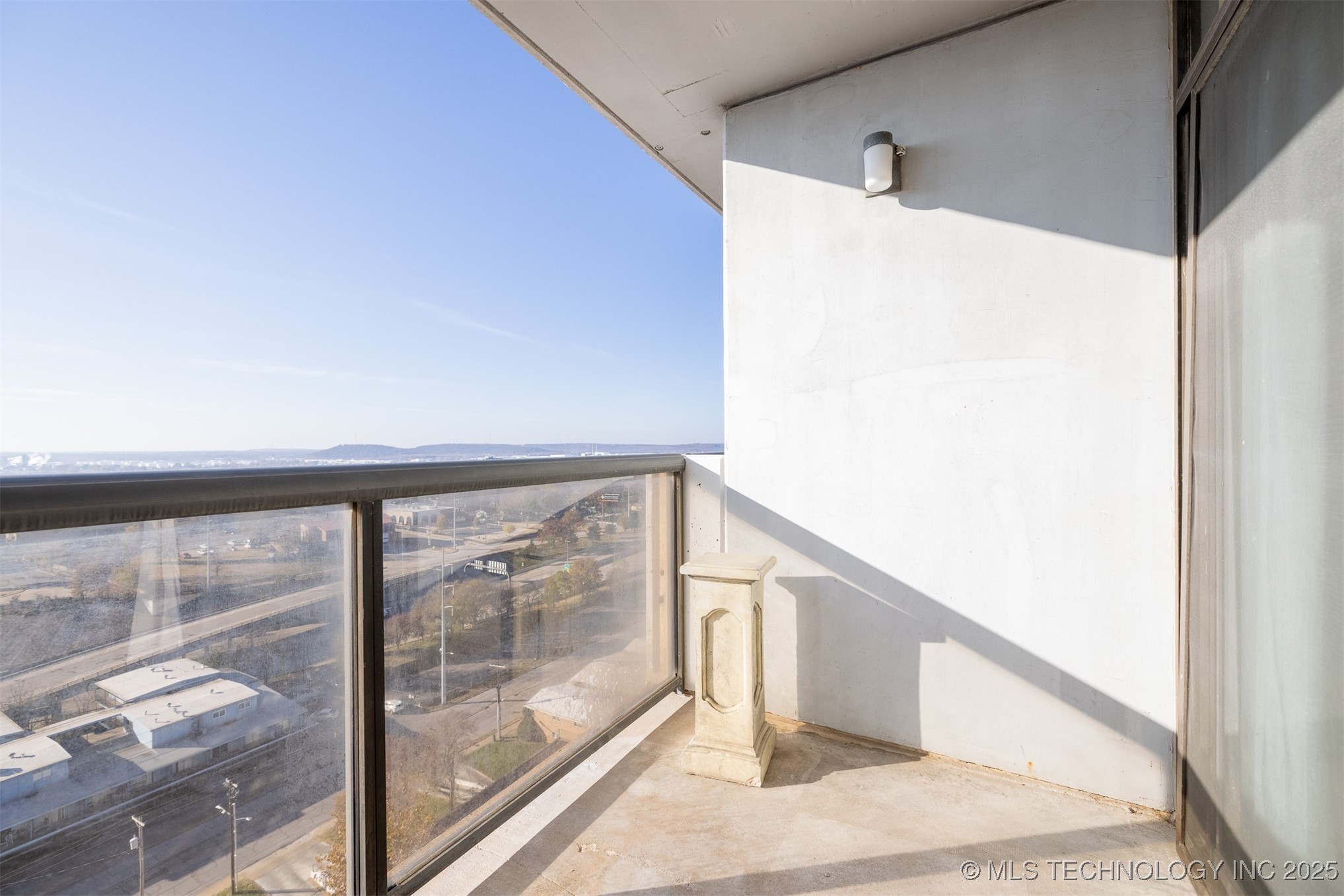 410 W 7th Street 1722 Property Photo 17