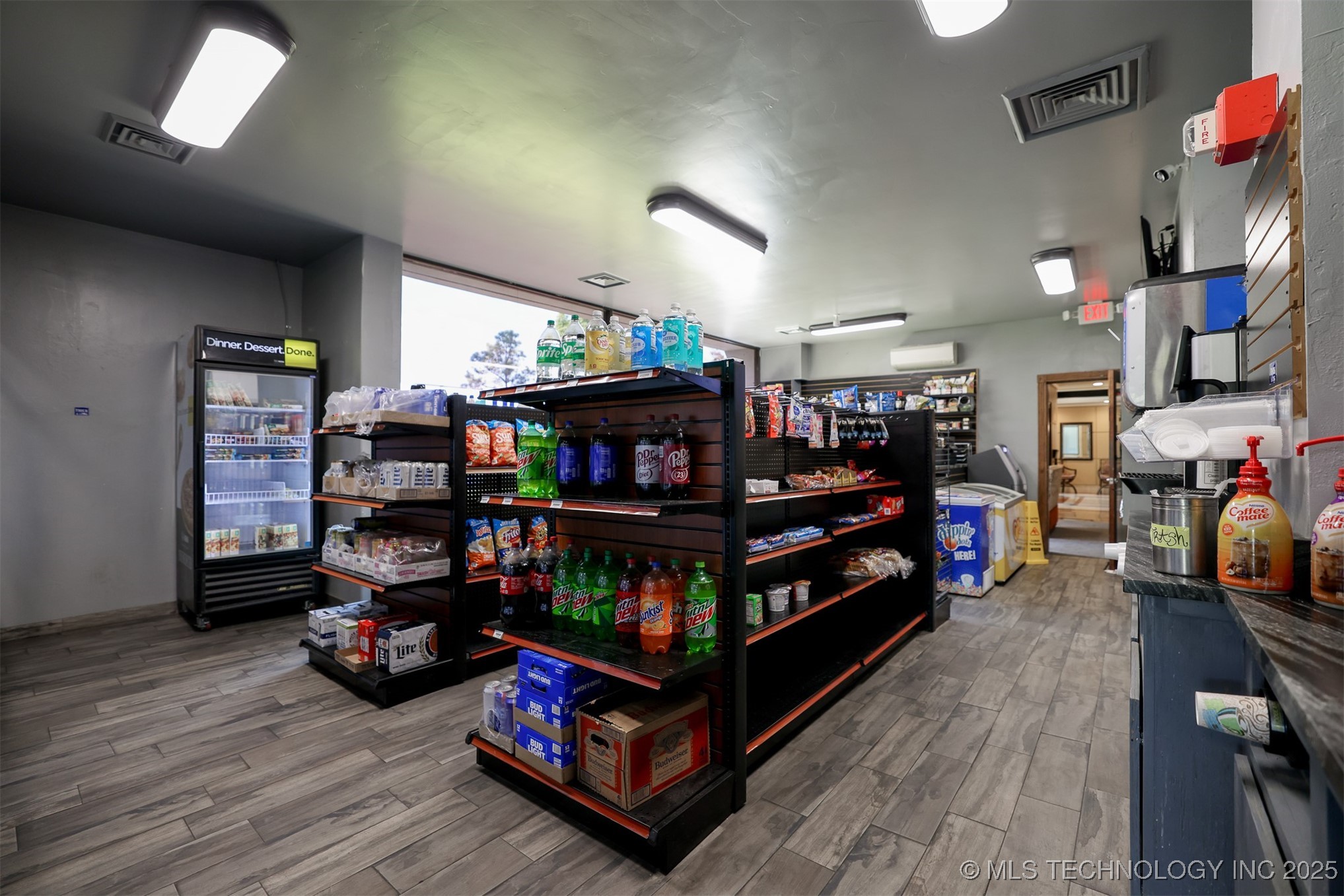 410 W 7th Street 1722 Property Photo 58