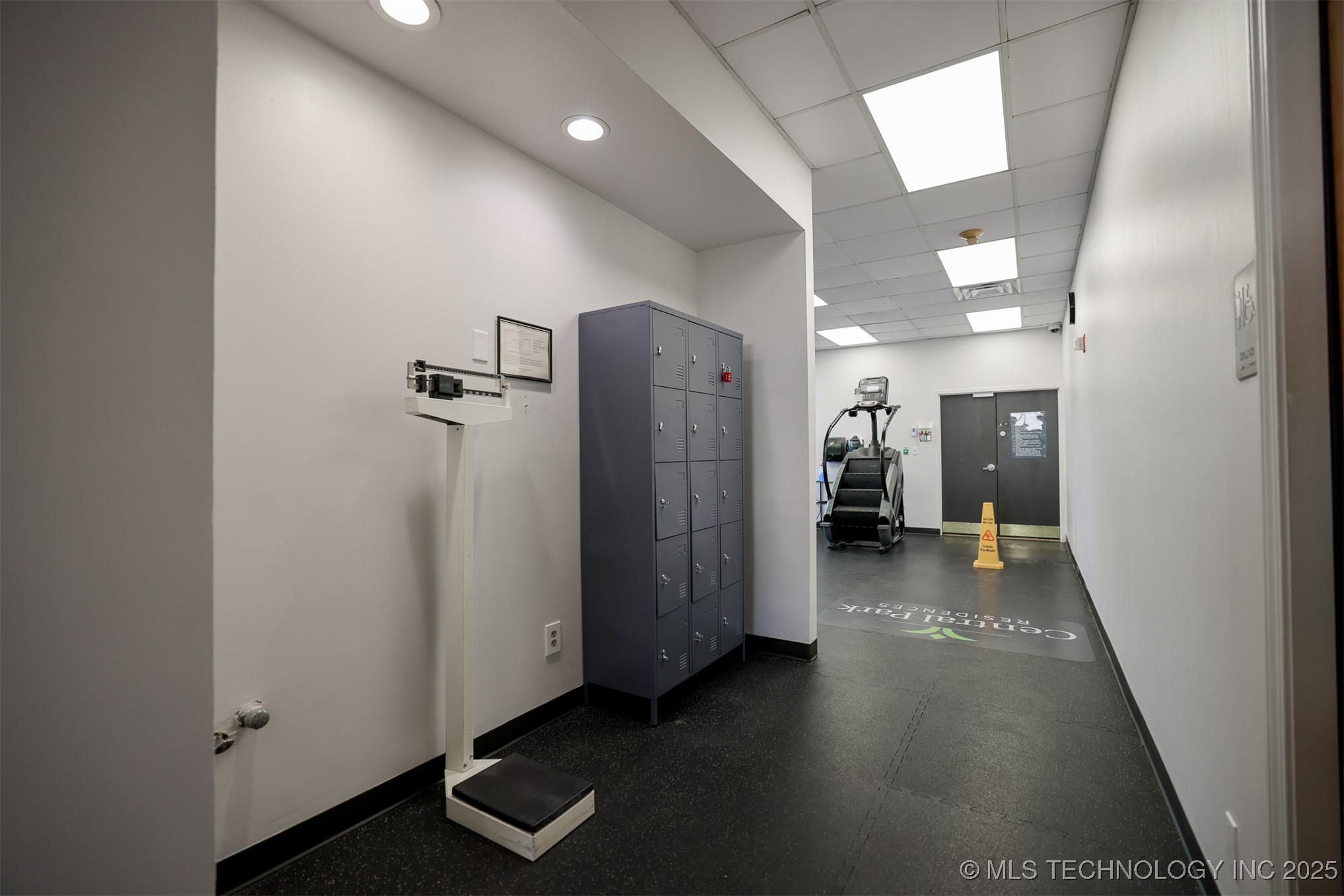 410 W 7th Street 1722 Property Photo 61