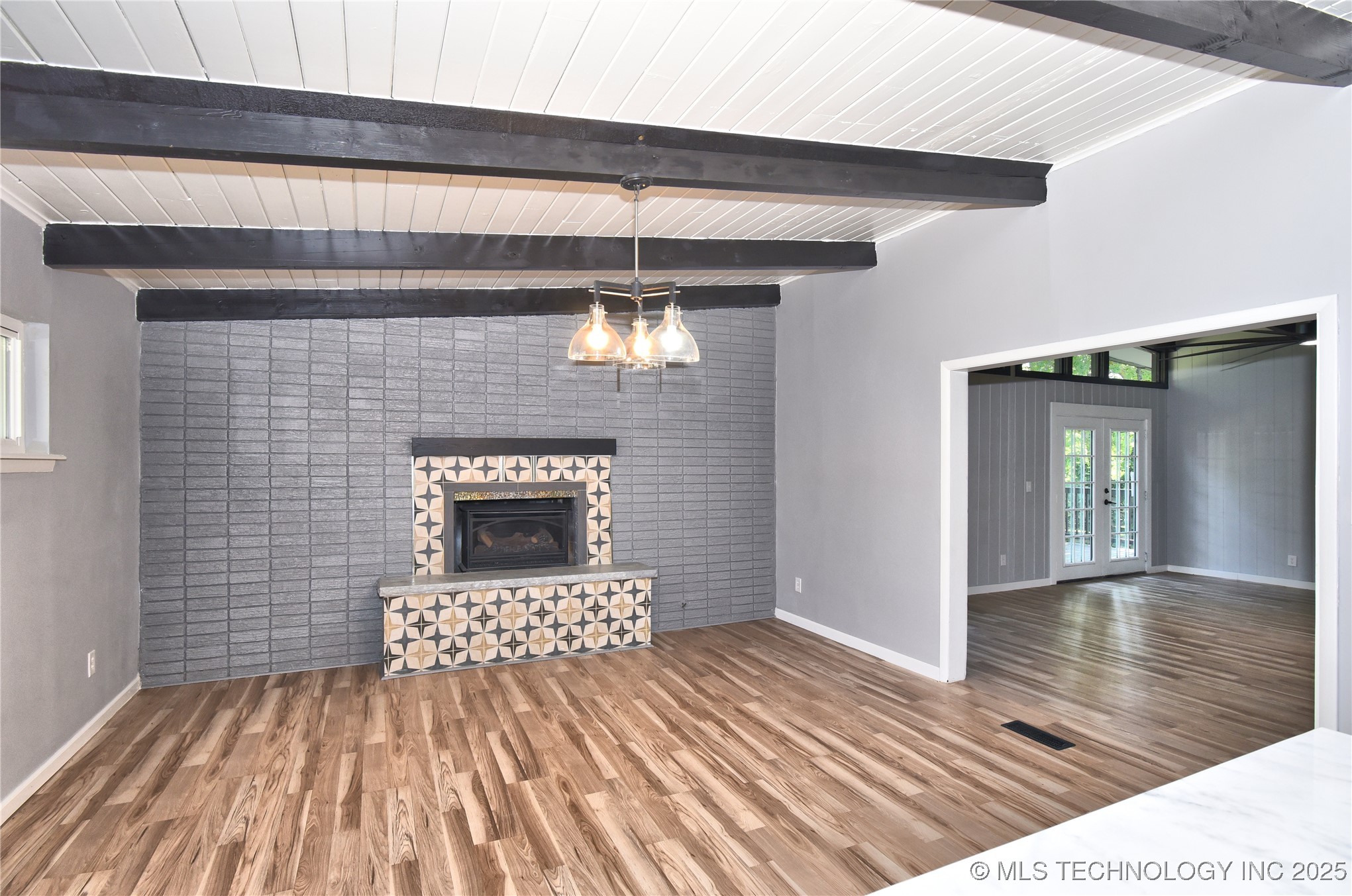 5825 E 36th Street Property Photo 4