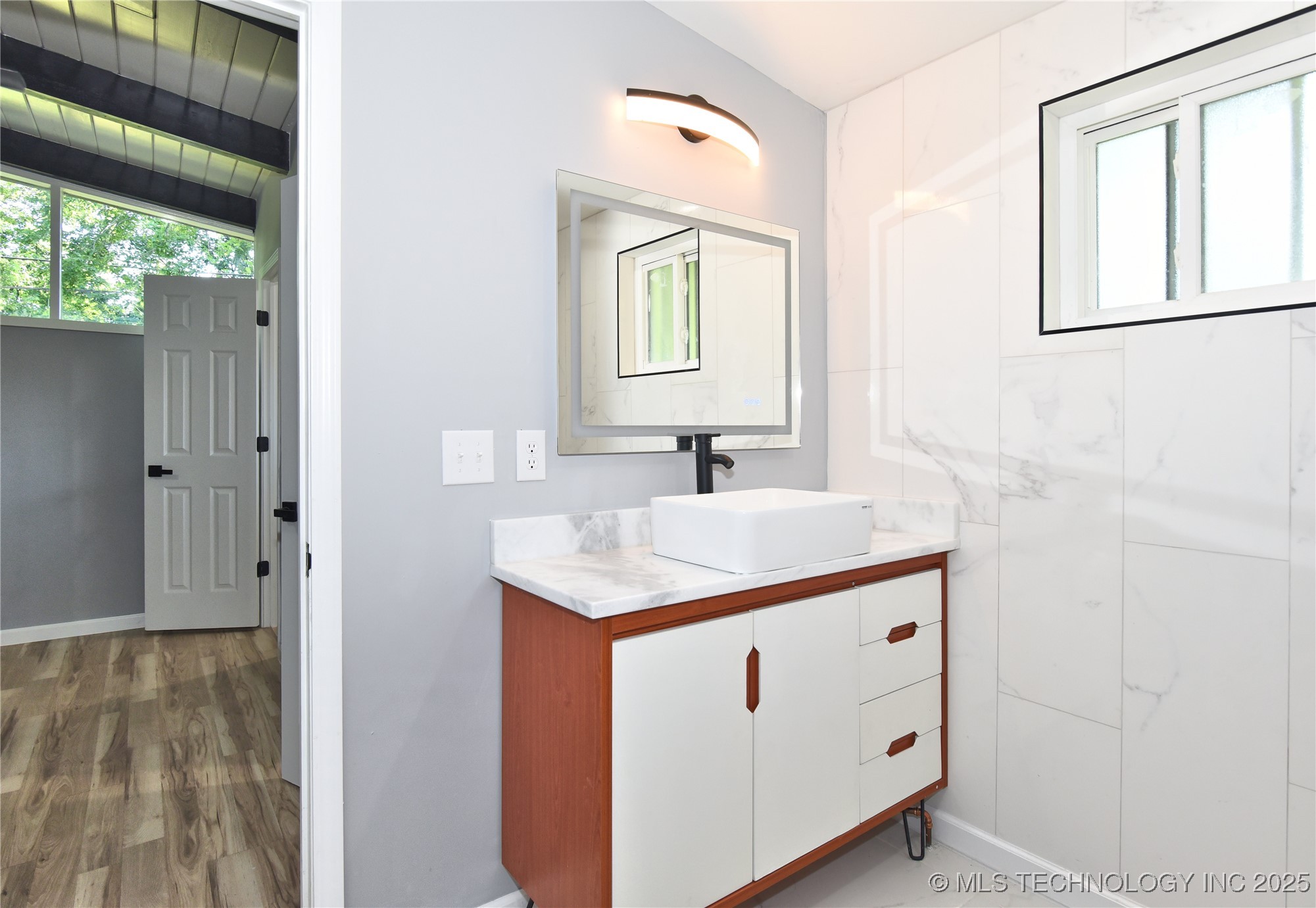 5825 E 36th Street Property Photo 6