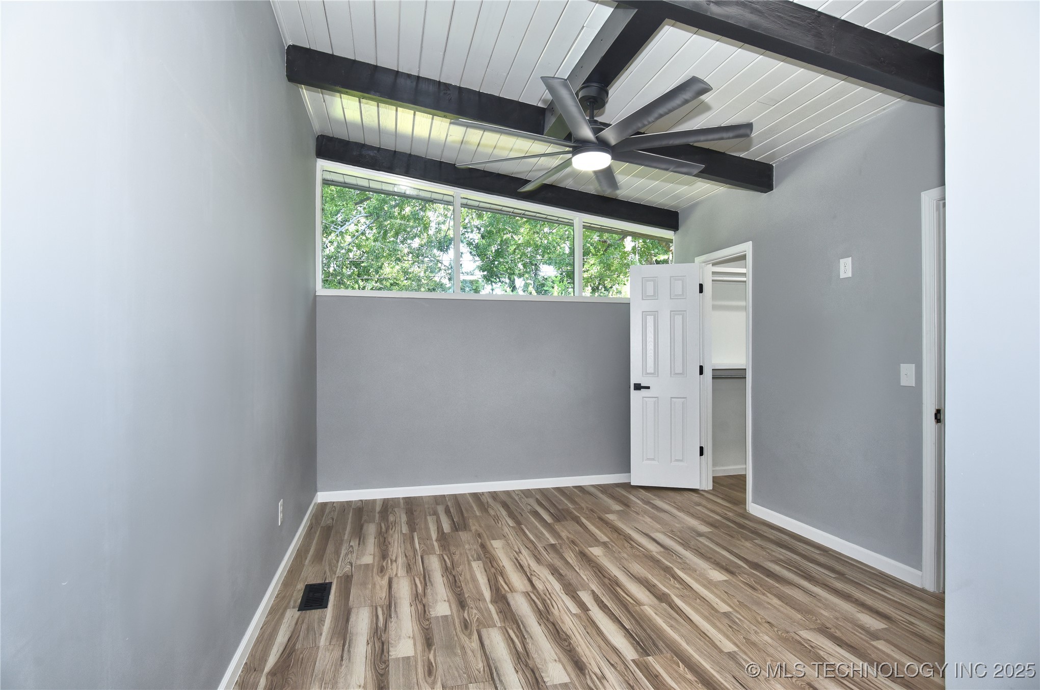 5825 E 36th Street Property Photo 7