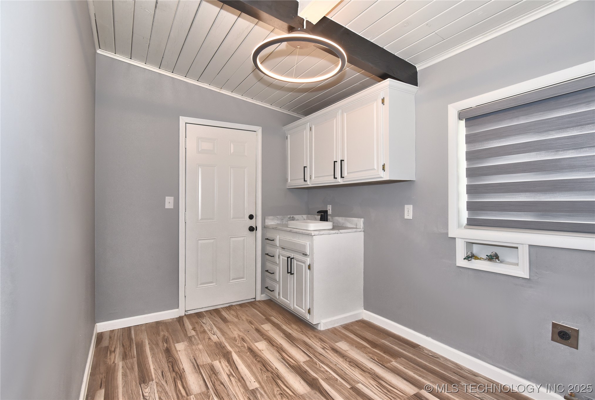 5825 E 36th Street Property Photo 10