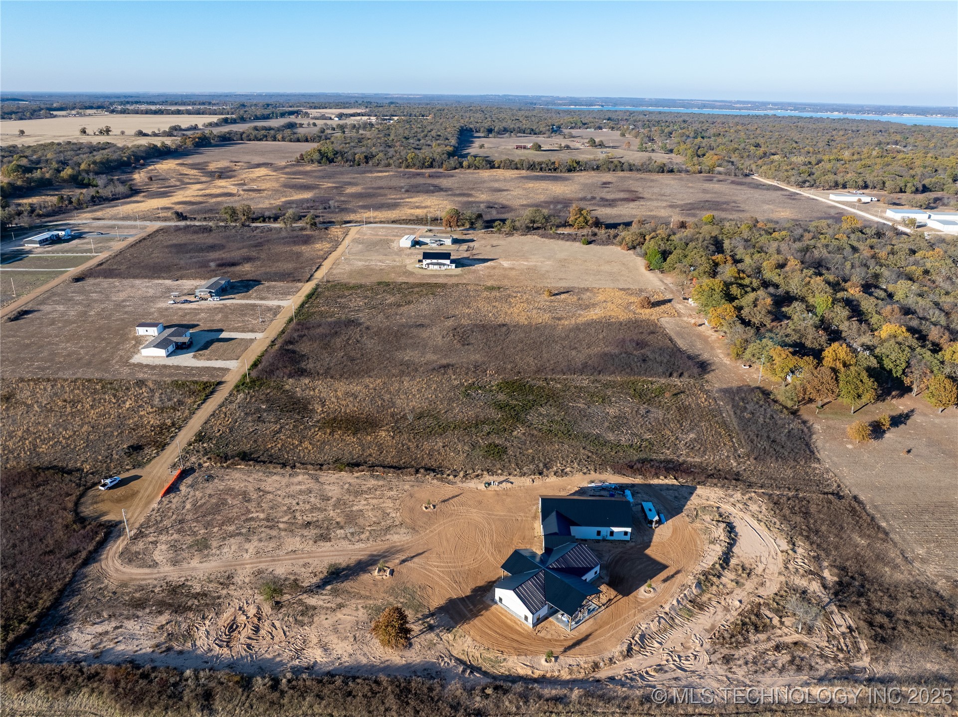 004 Lago Vista Lane Property Photo 5