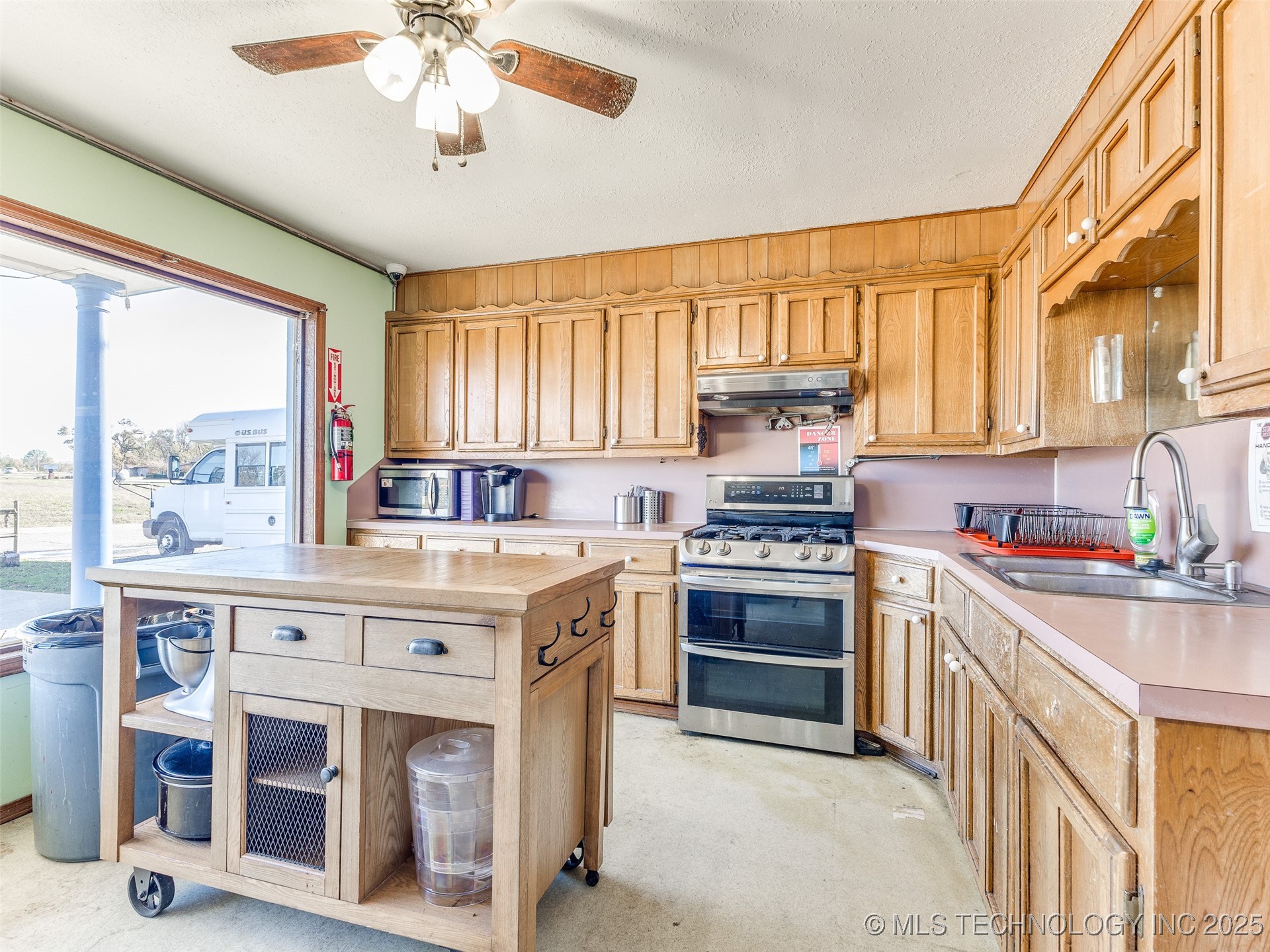 305 S Chickasaw Avenue Property Photo 4