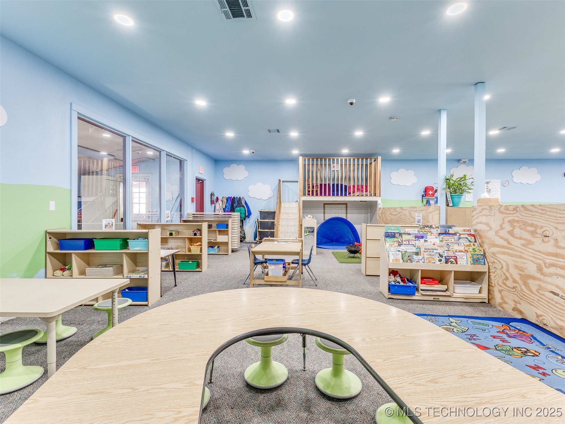 305 S Chickasaw Avenue Property Photo 16