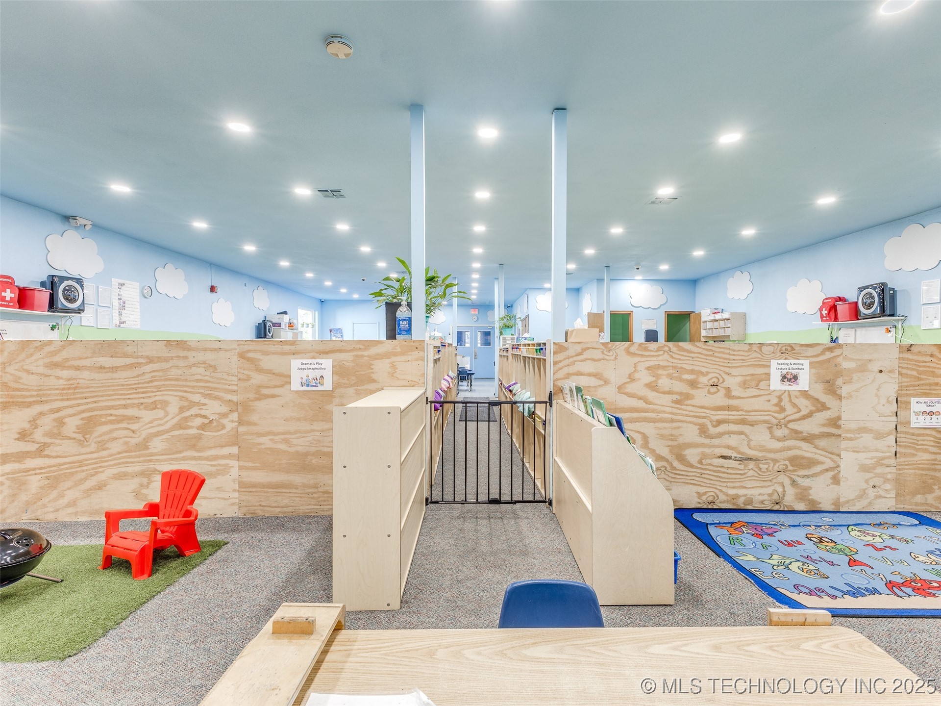 305 S Chickasaw Avenue Property Photo 18