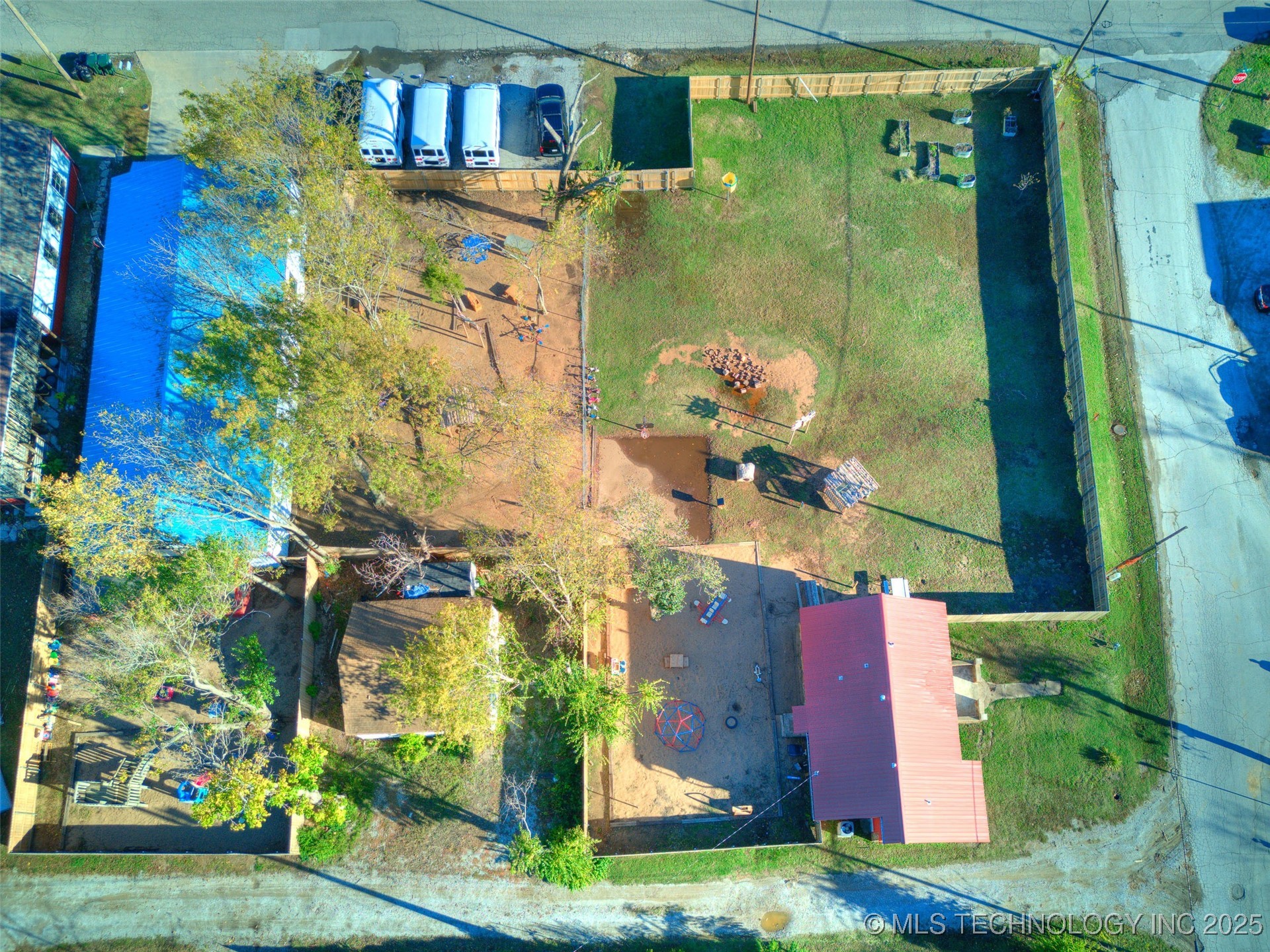 305 S Chickasaw Avenue Property Photo 32