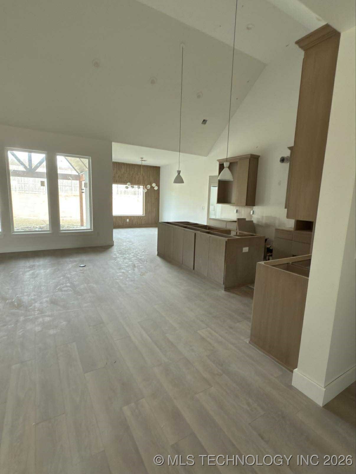 16641 E 41st Place S Property Photo 3