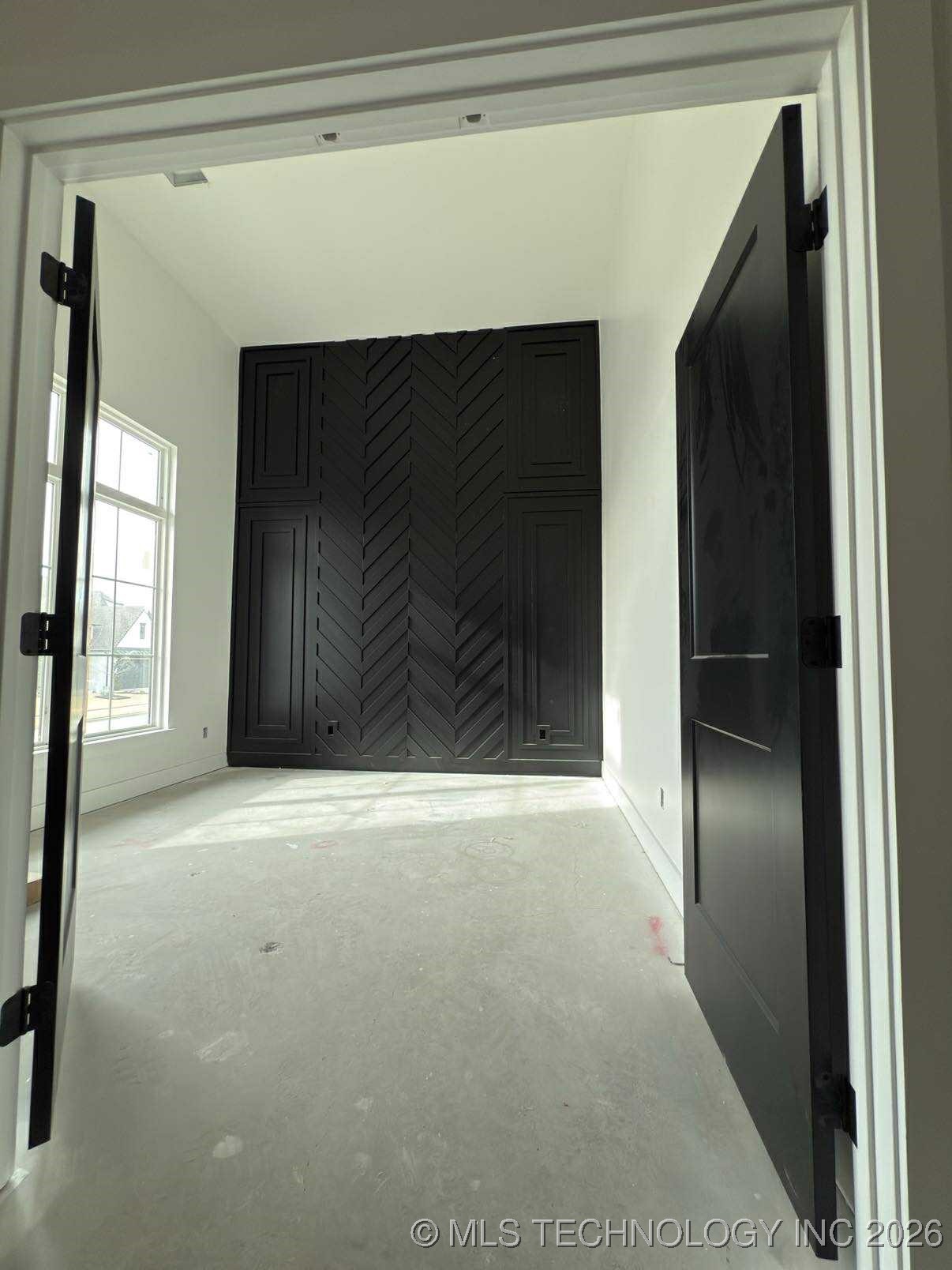 16629 E 41st Place S Property Photo 3