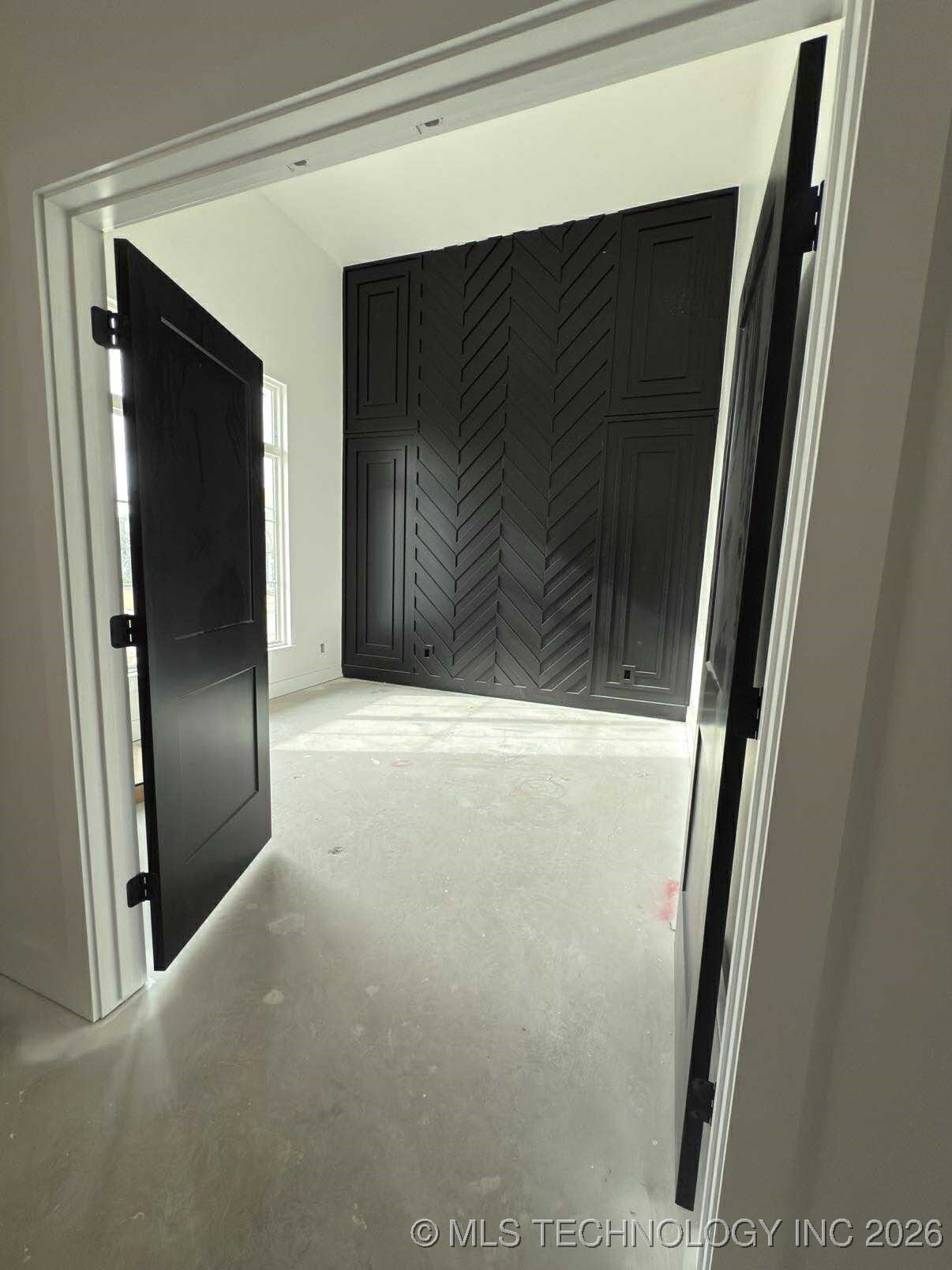 16629 E 41st Place S Property Photo 4