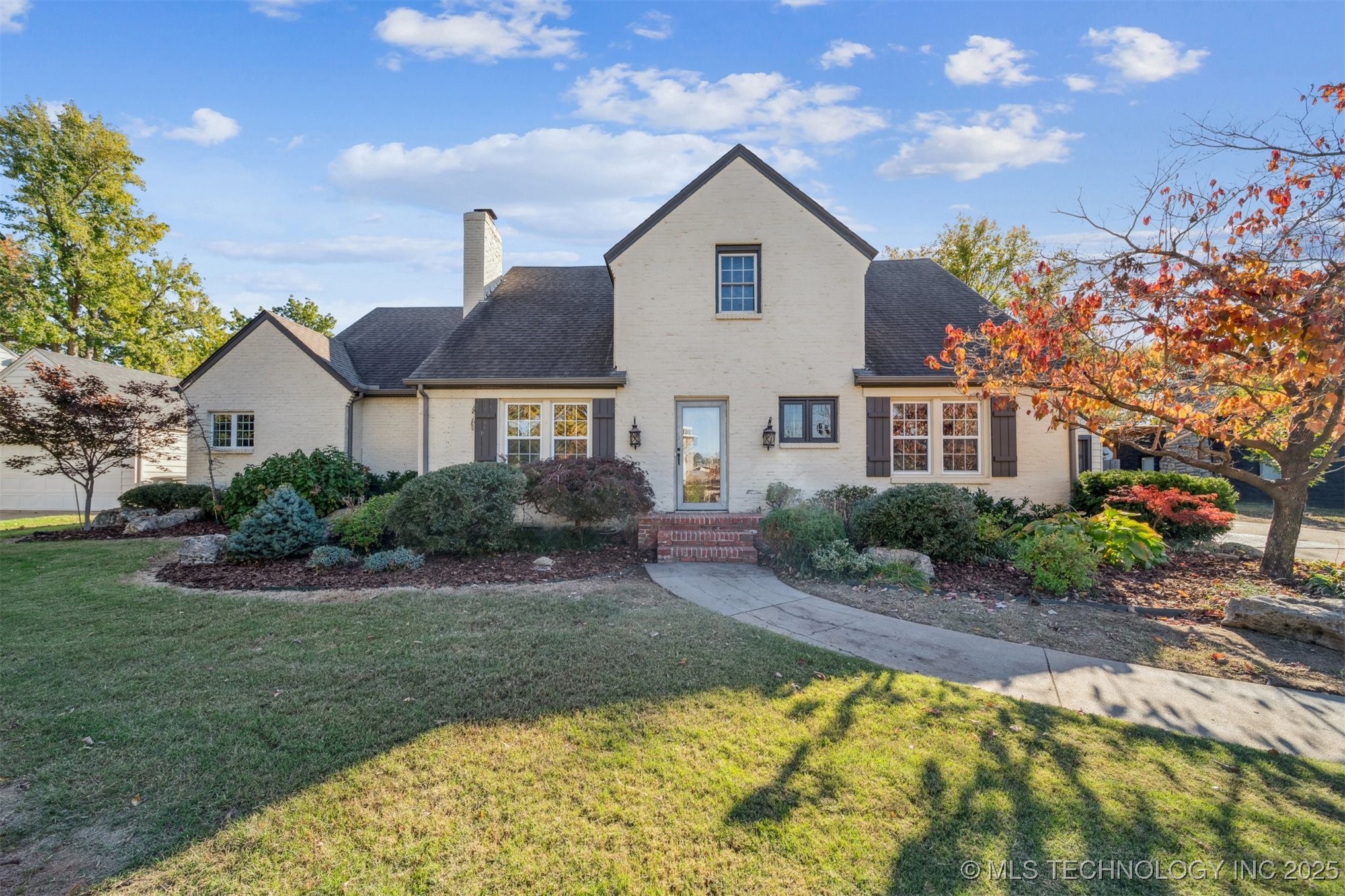 2720 E 22nd Street Property Photo 1