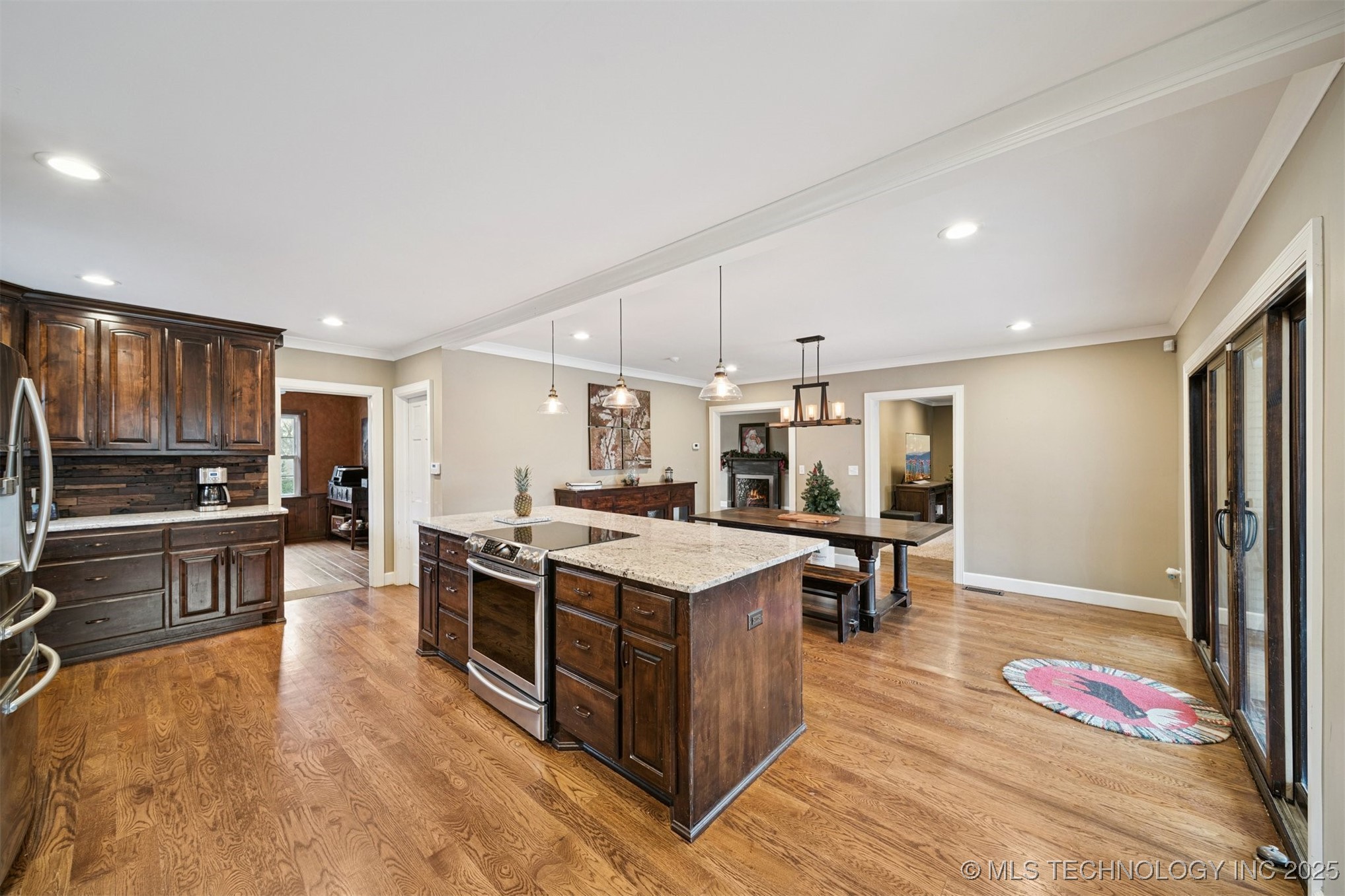 2720 E 22nd Street Property Photo 14