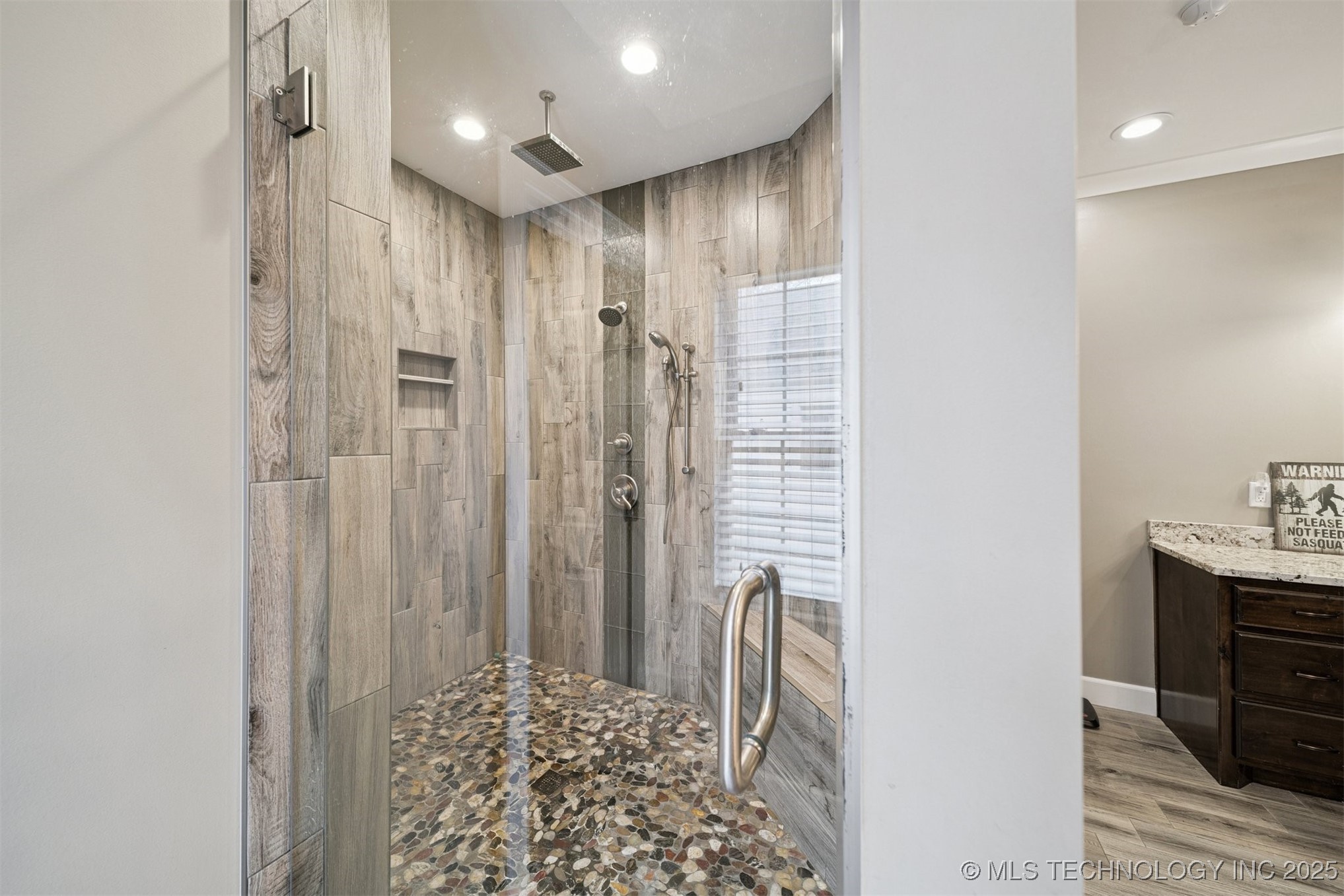 2720 E 22nd Street Property Photo 24