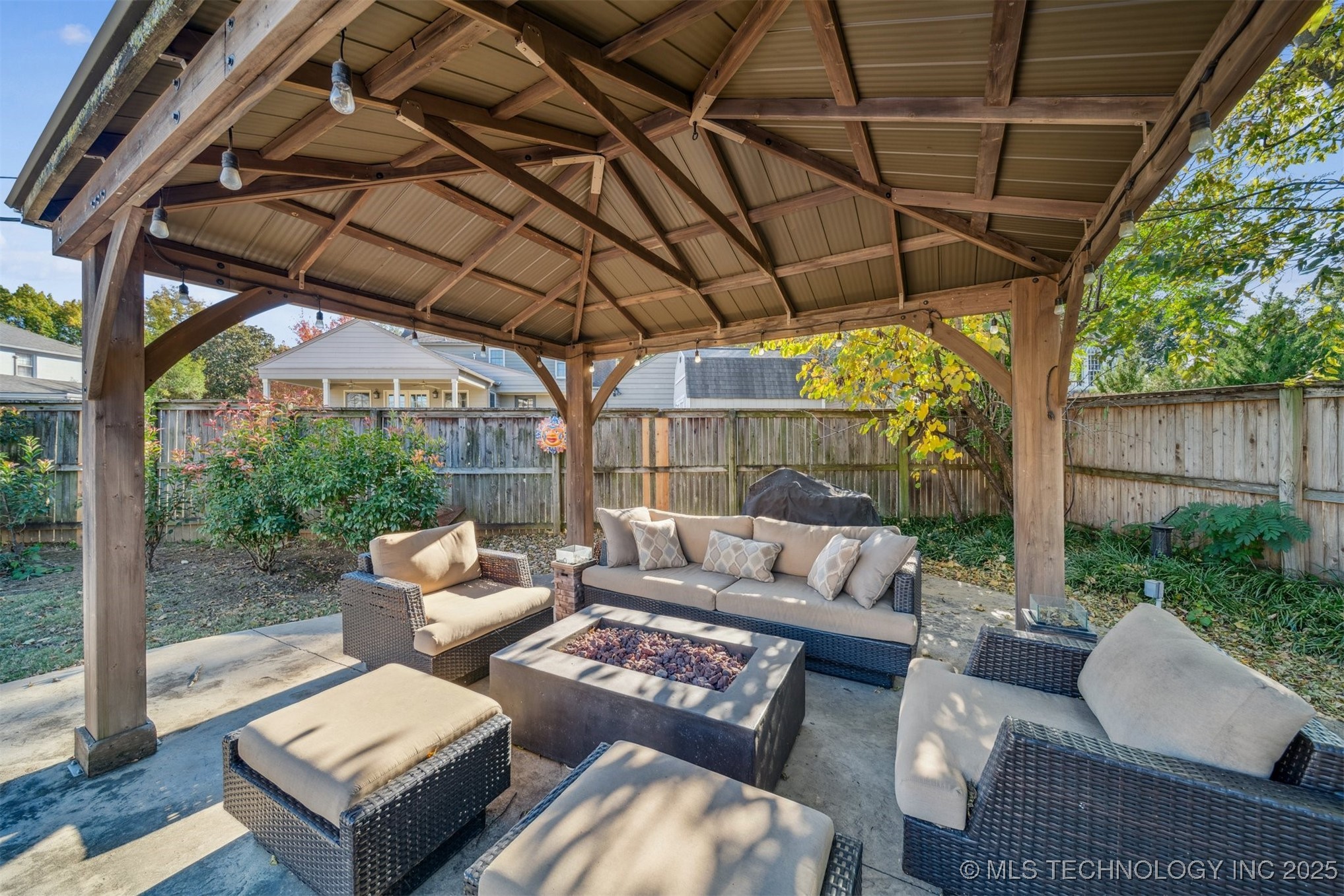 2720 E 22nd Street Property Photo 41