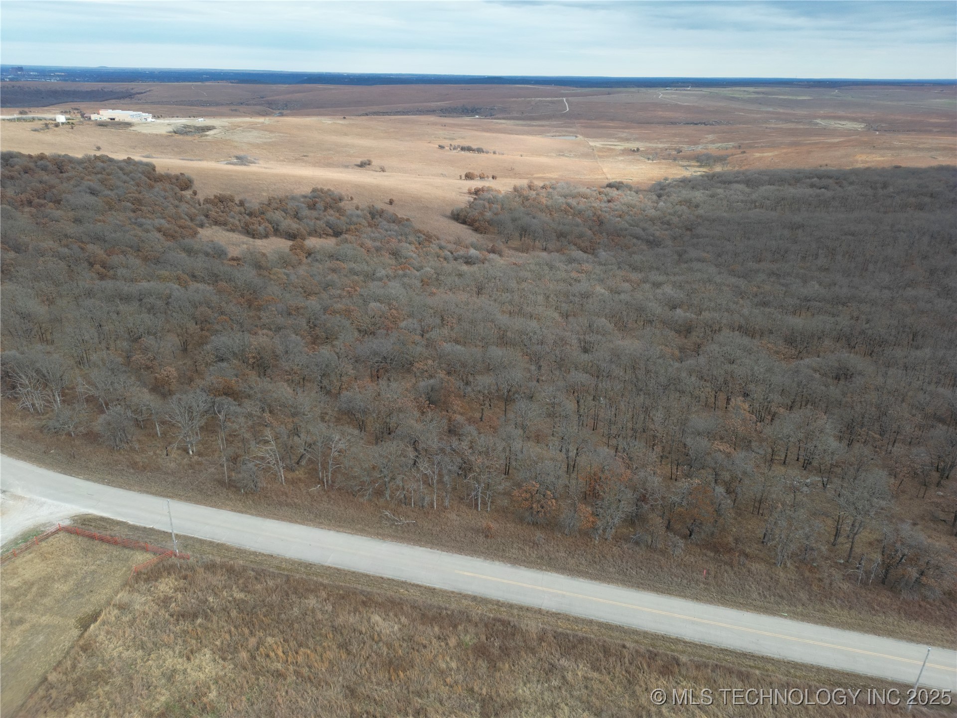 0004 County Road 2145 Property Photo 3