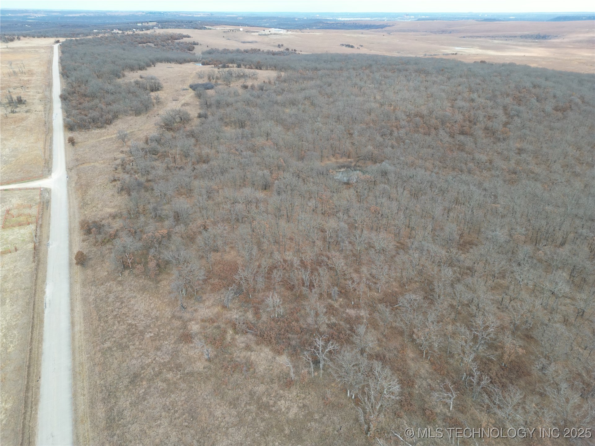 0005 County Road 2145 Property Photo 3