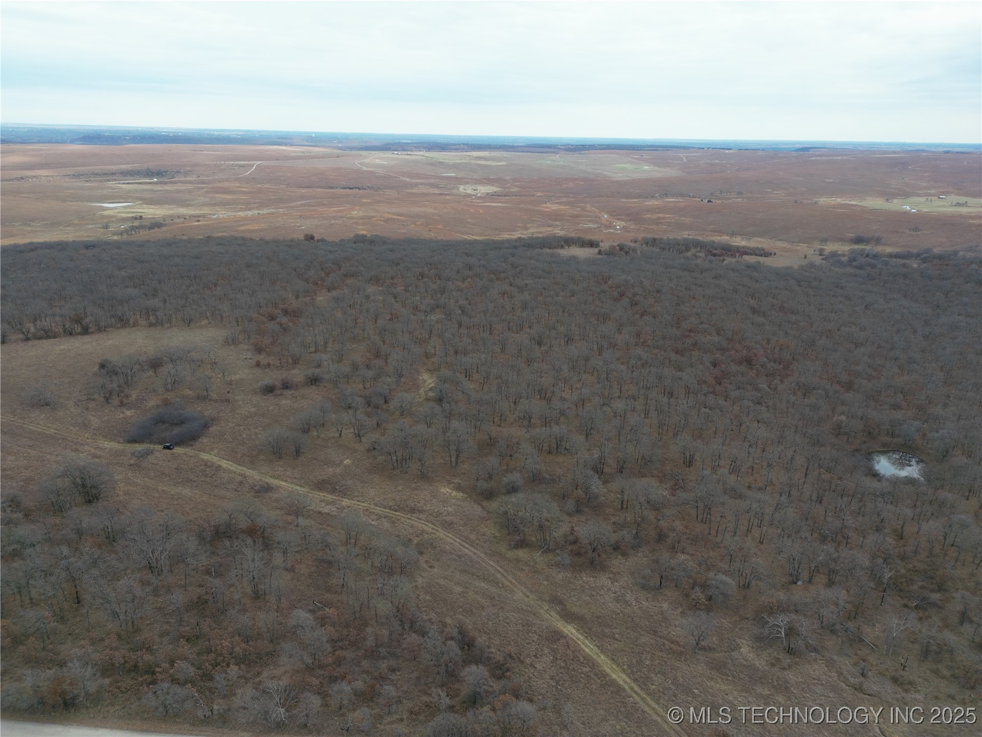 0009 County Road 2145 Property Photo 2