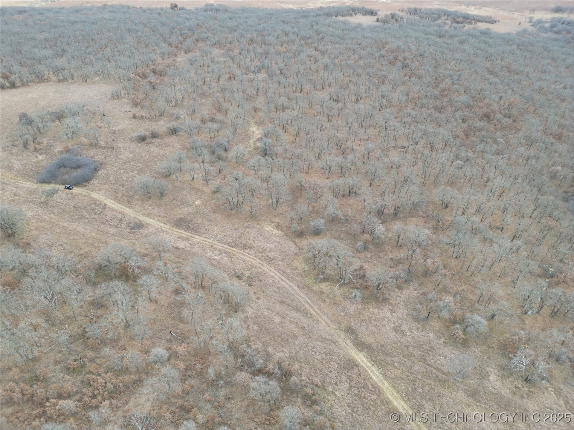 0009 County Road 2145 Property Photo 3