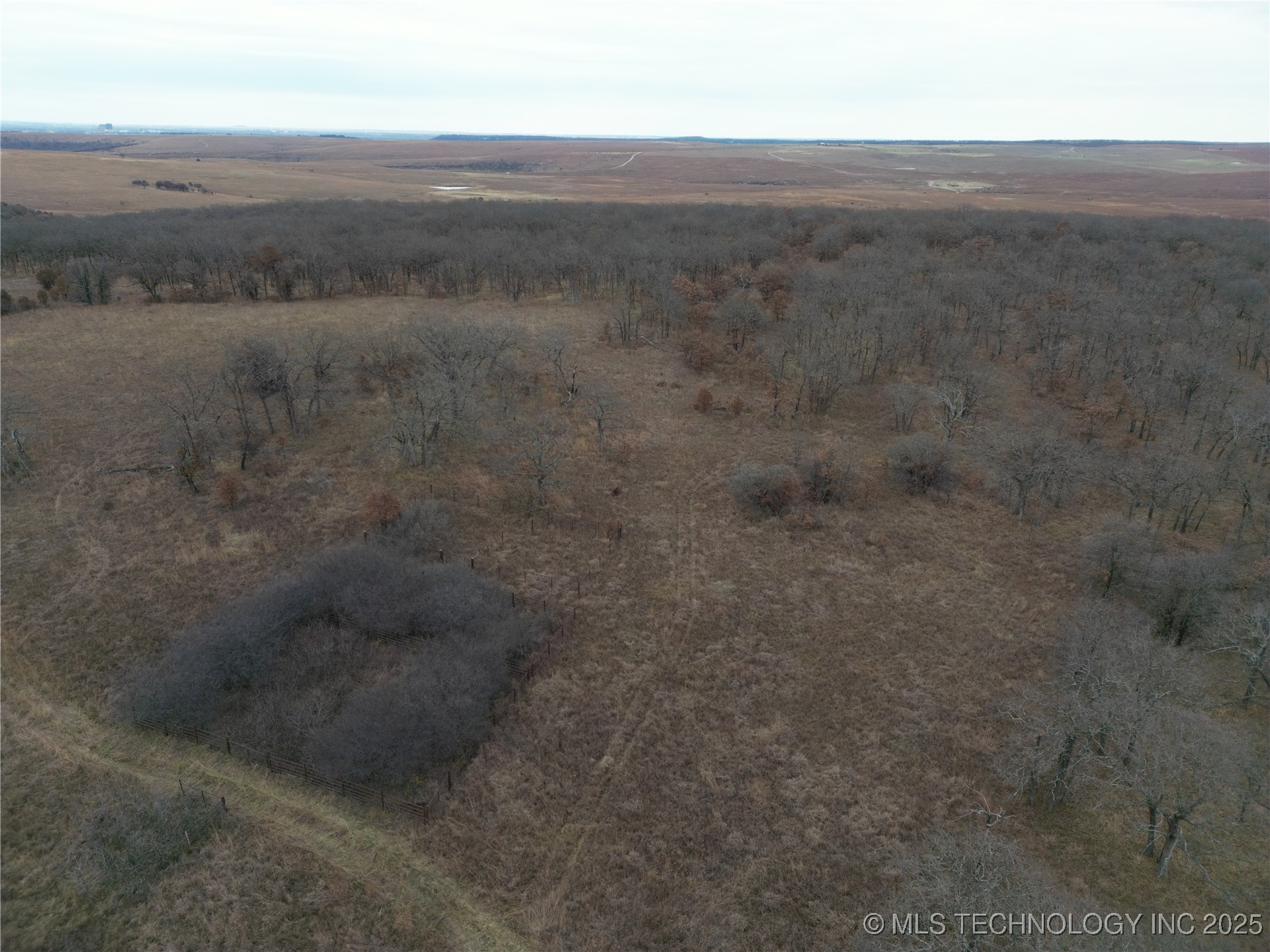 0009 County Road 2145 Property Photo 5
