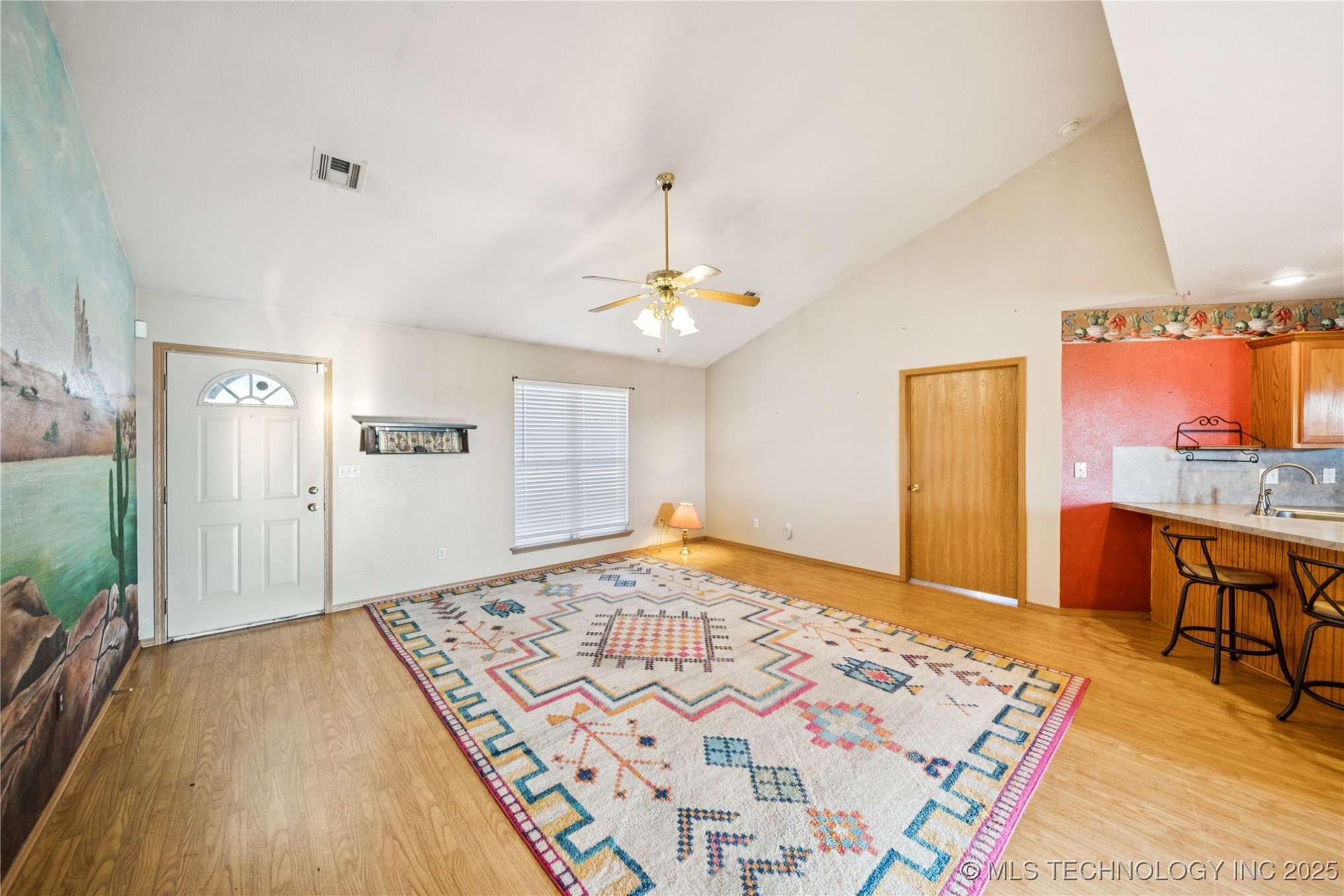 9462 Yorkshire Avenue Property Photo 8