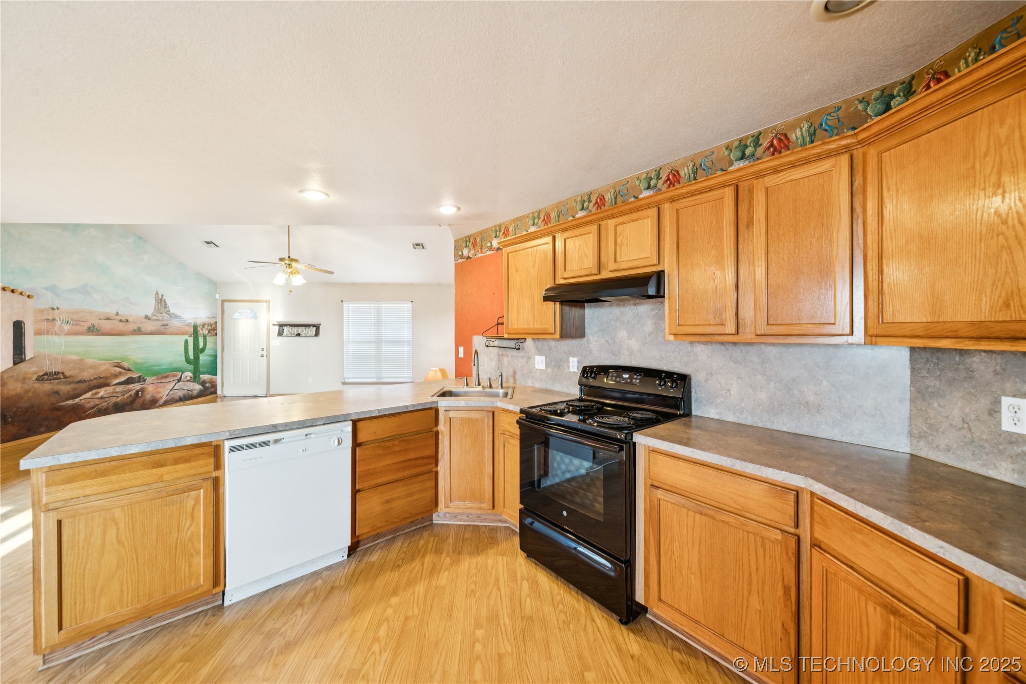 9462 Yorkshire Avenue Property Photo 12