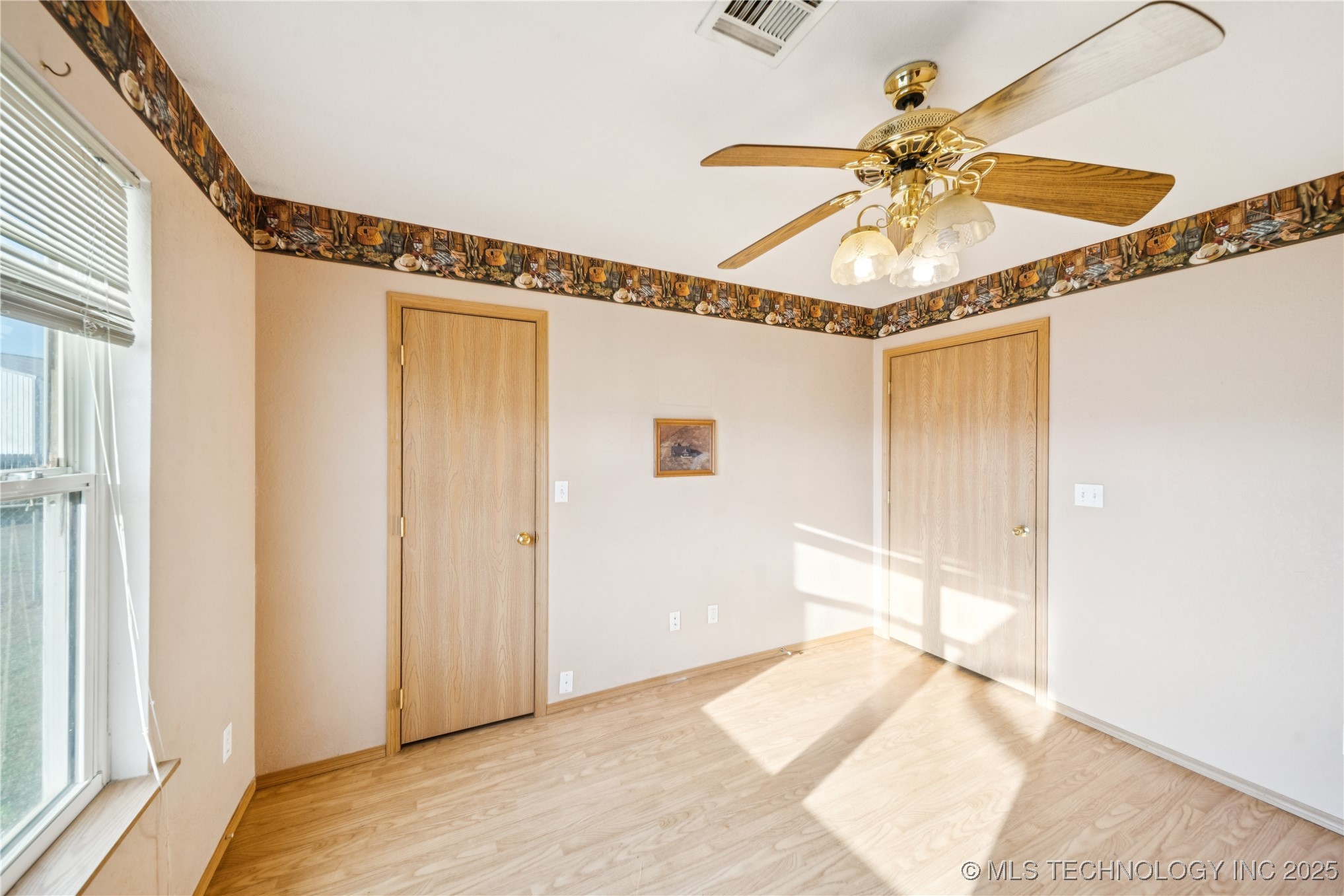 9462 Yorkshire Avenue Property Photo 17