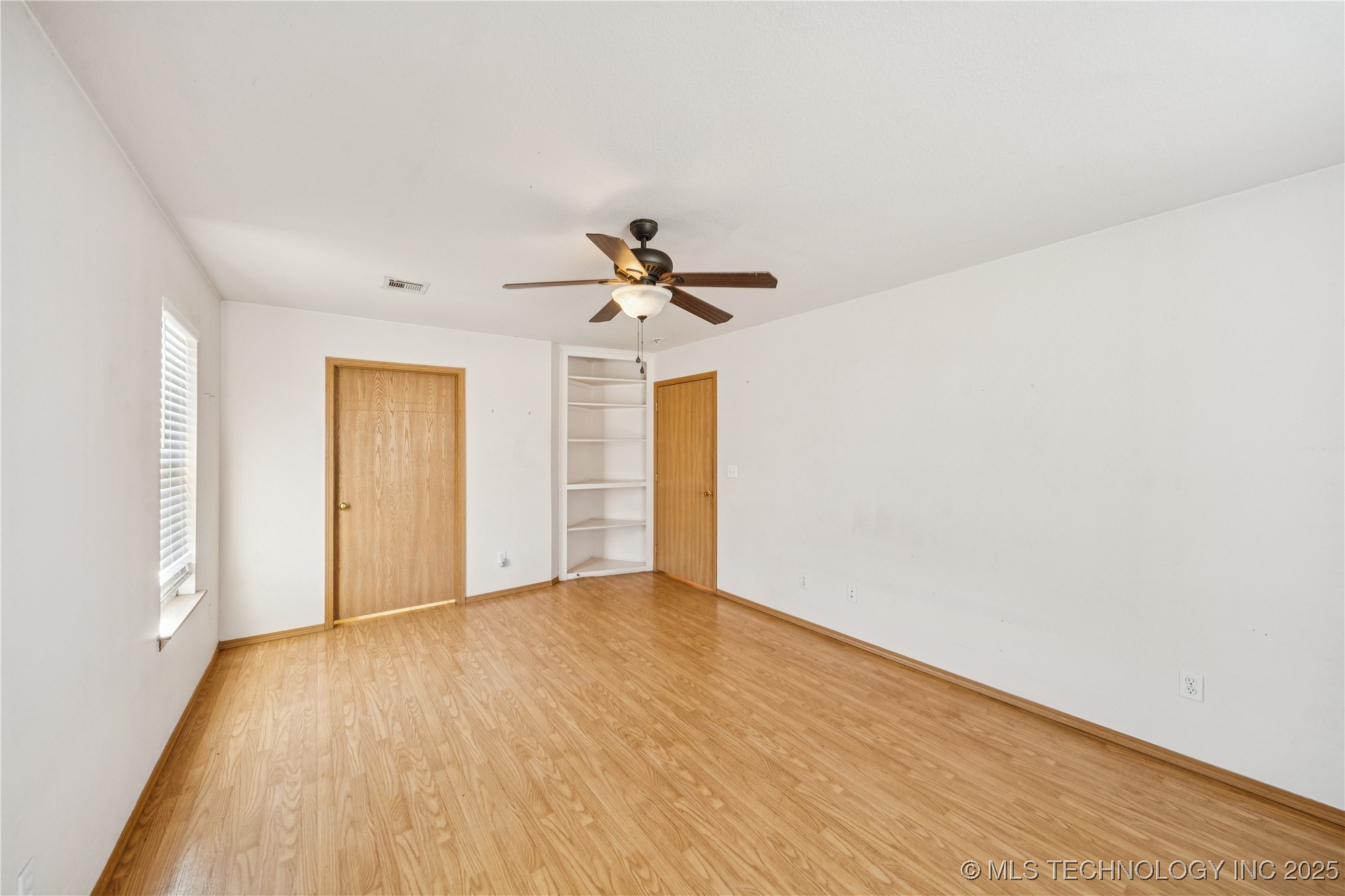 9462 Yorkshire Avenue Property Photo 23