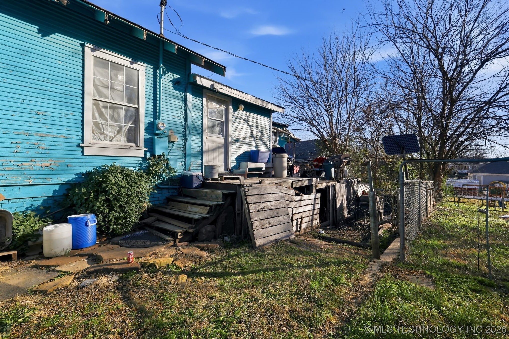 303 W Cummings Street Property Photo 9