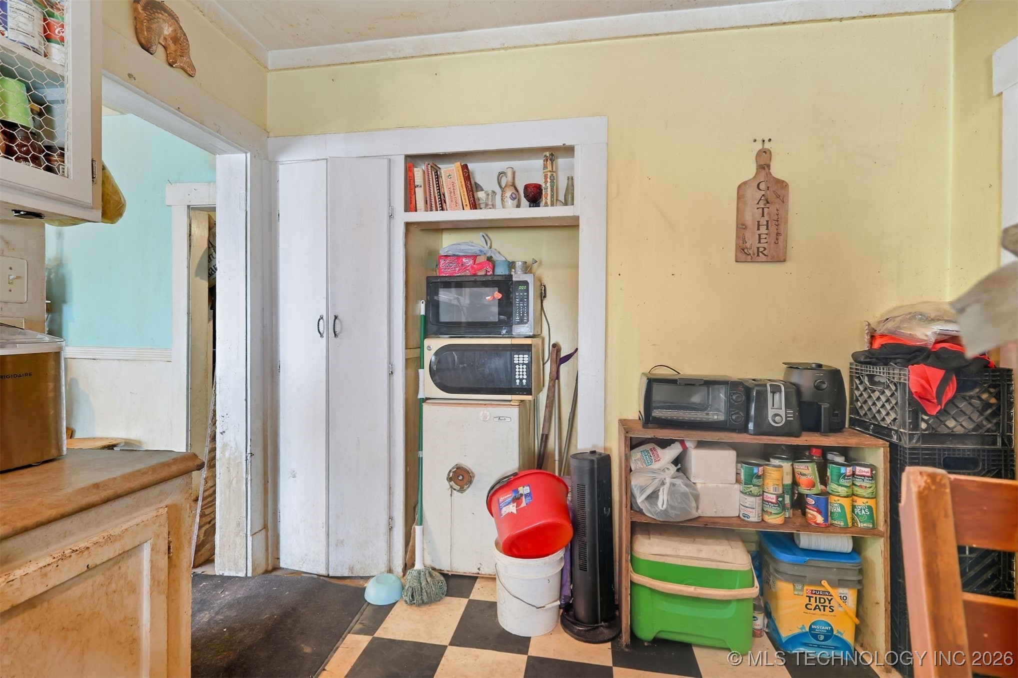 303 W Cummings Street Property Photo 29