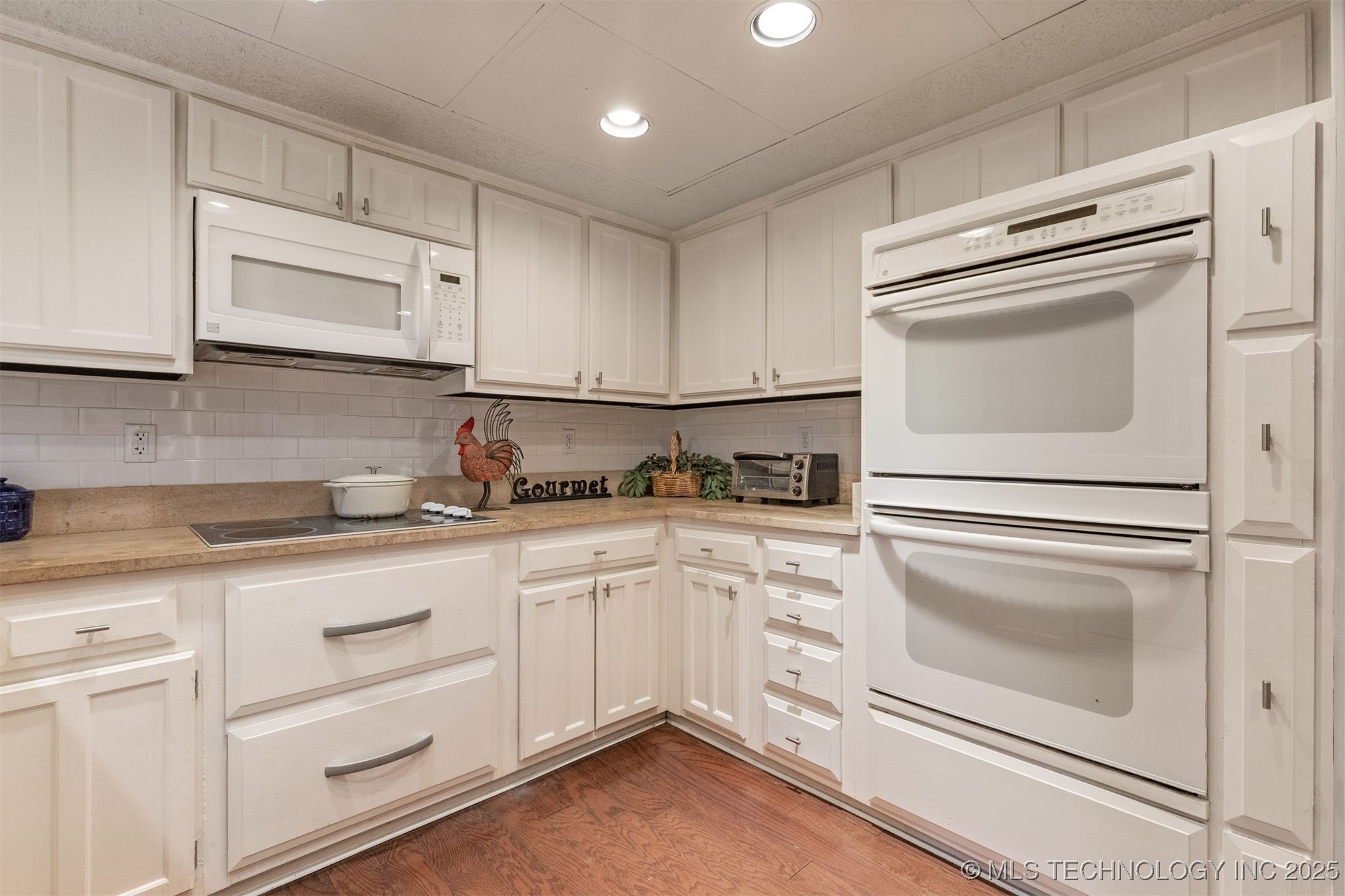 6013 S Atlanta Avenue 2 Property Photo 16