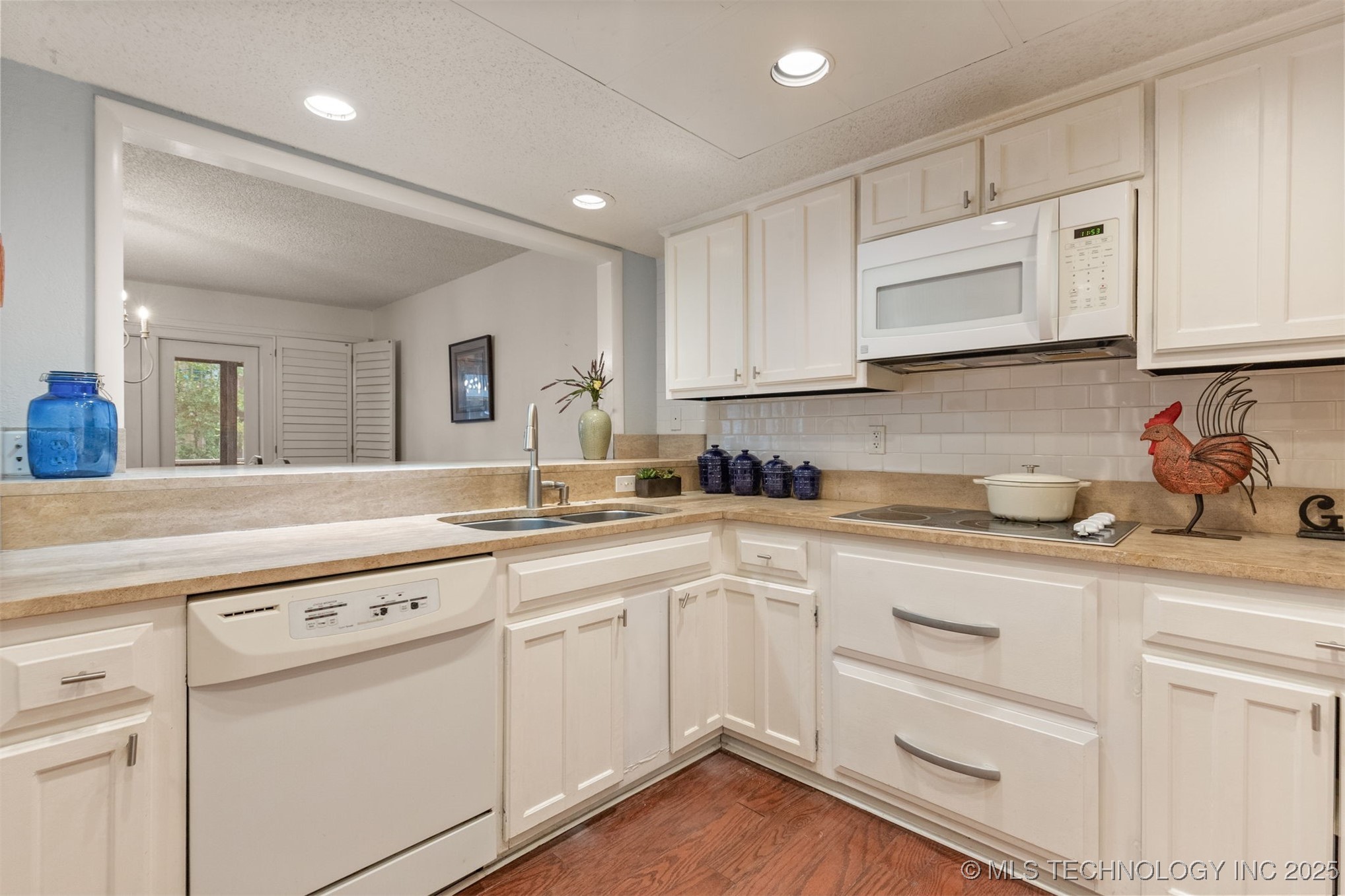 6013 S Atlanta Avenue 2 Property Photo 17