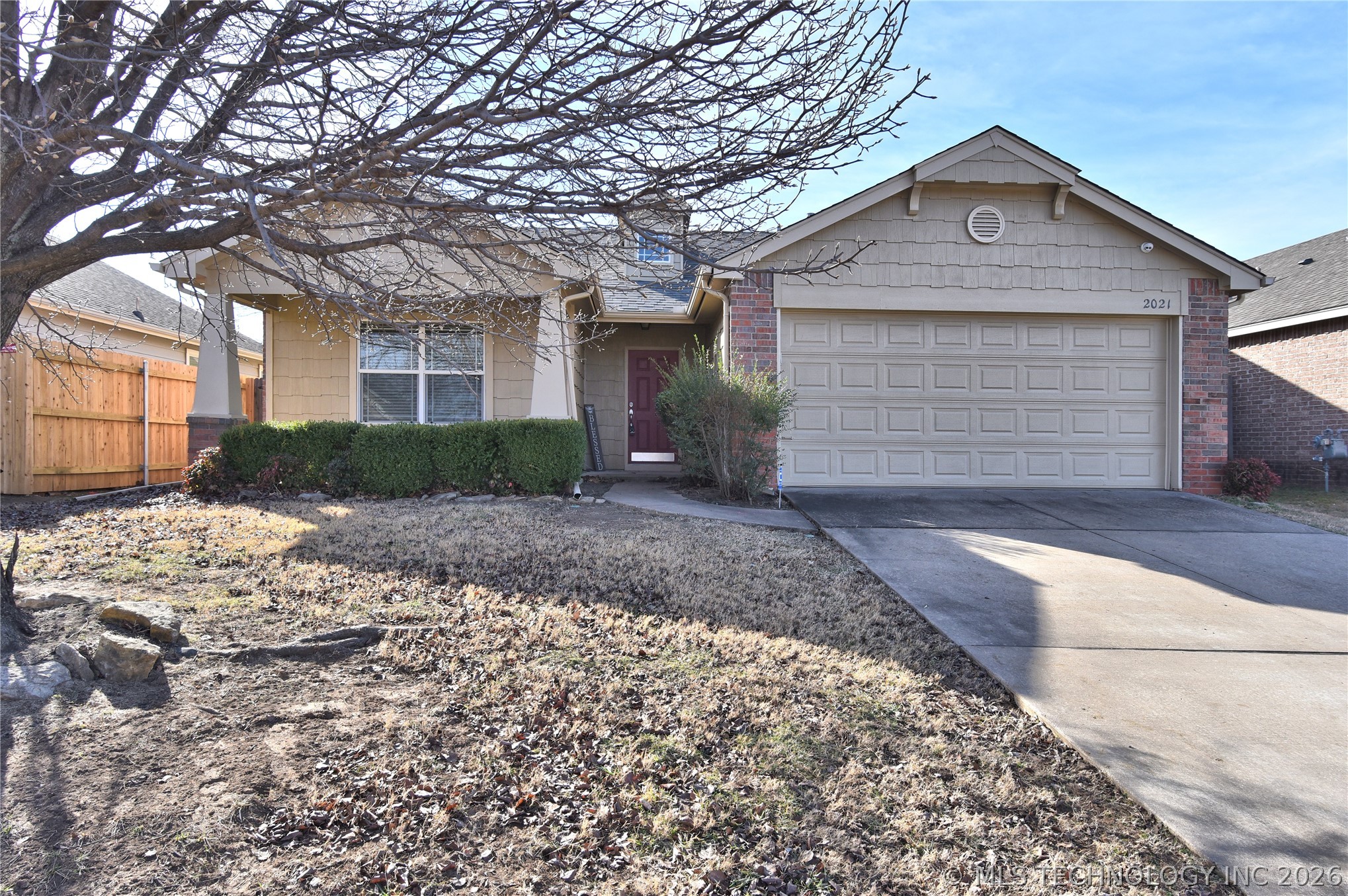 2021 E Concord Street Property Photo 1