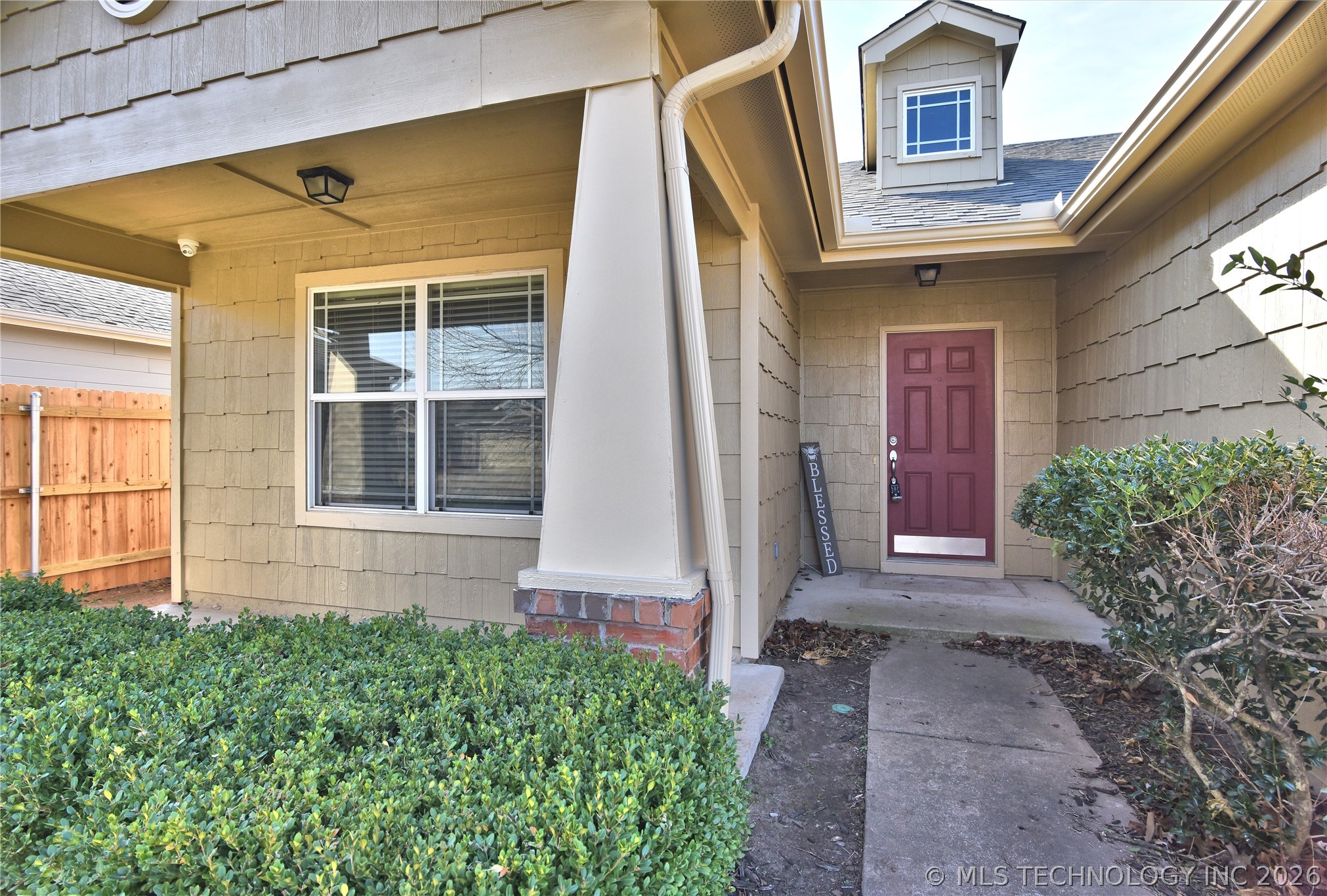 2021 E Concord Street Property Photo 3