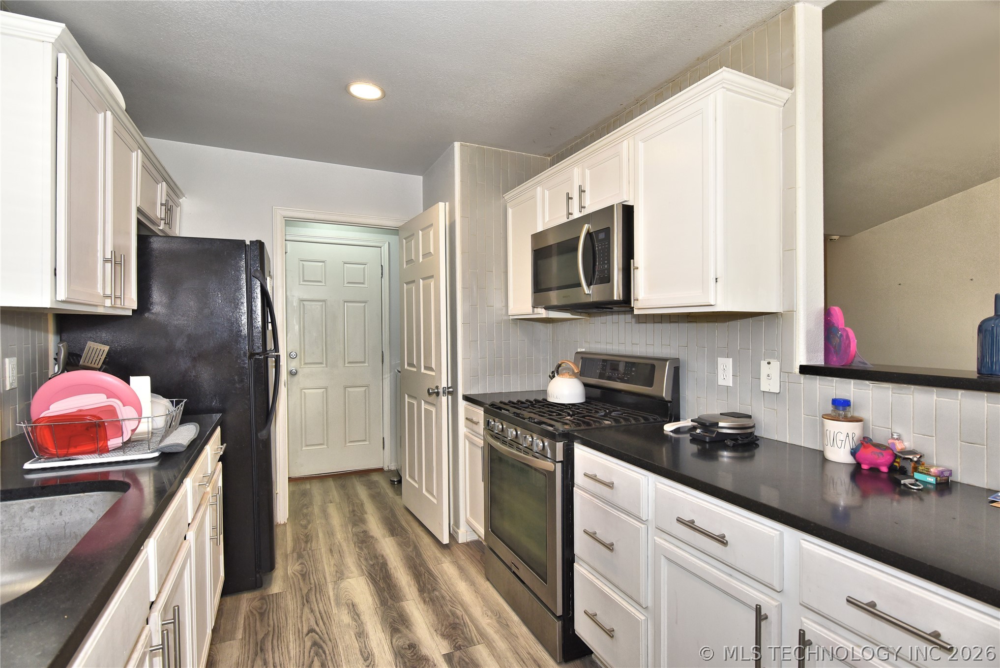 2021 E Concord Street Property Photo 10