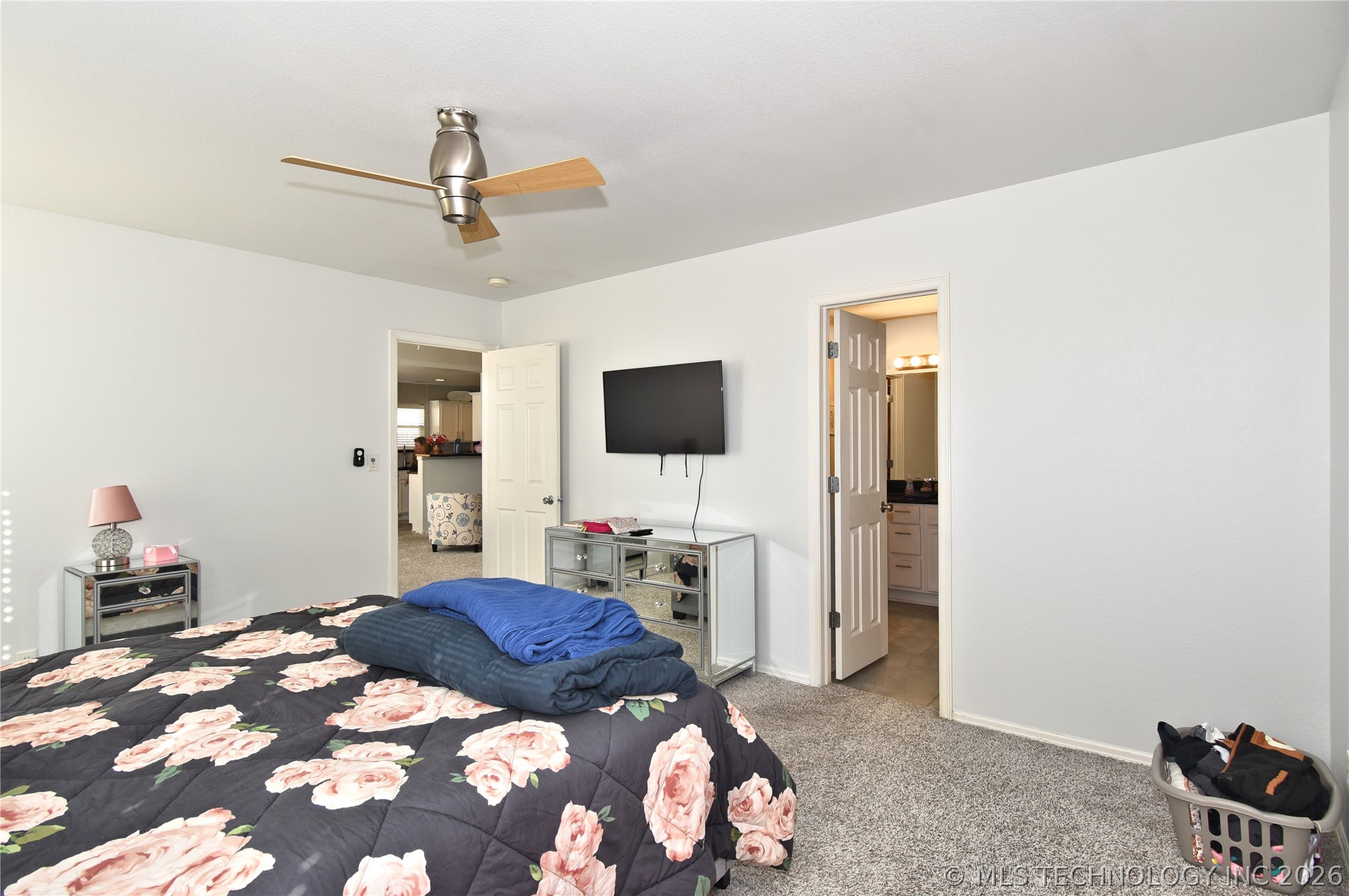 2021 E Concord Street Property Photo 15