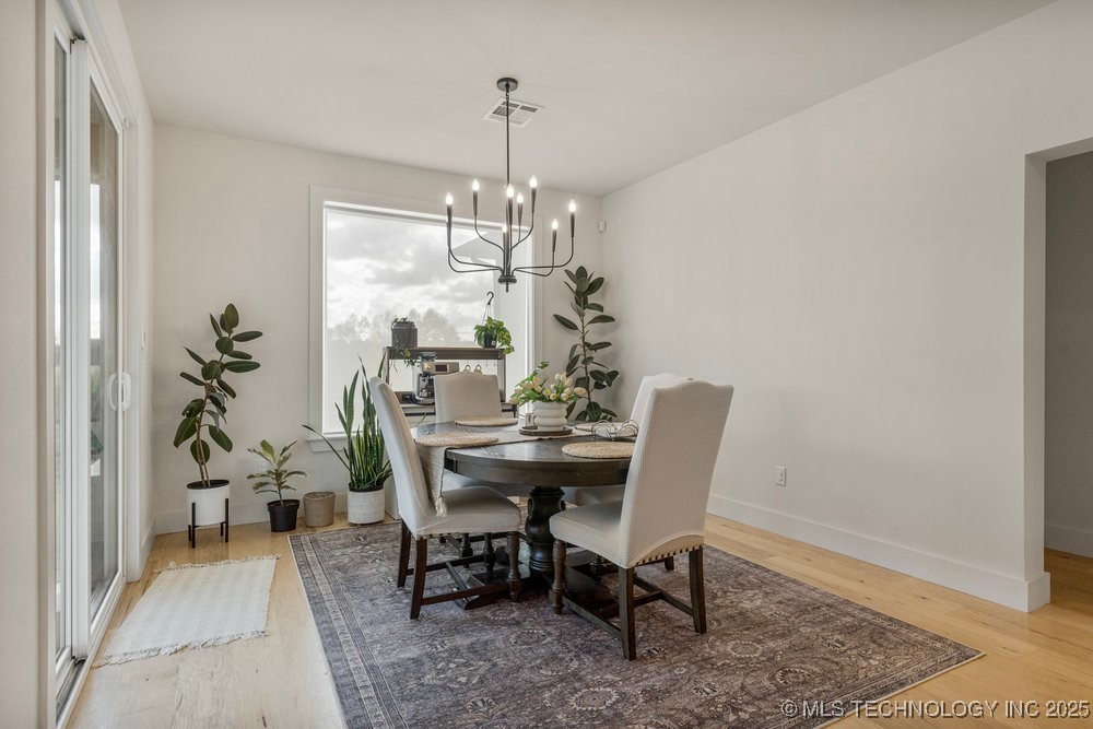 13722 S 20th Place E Property Photo 29