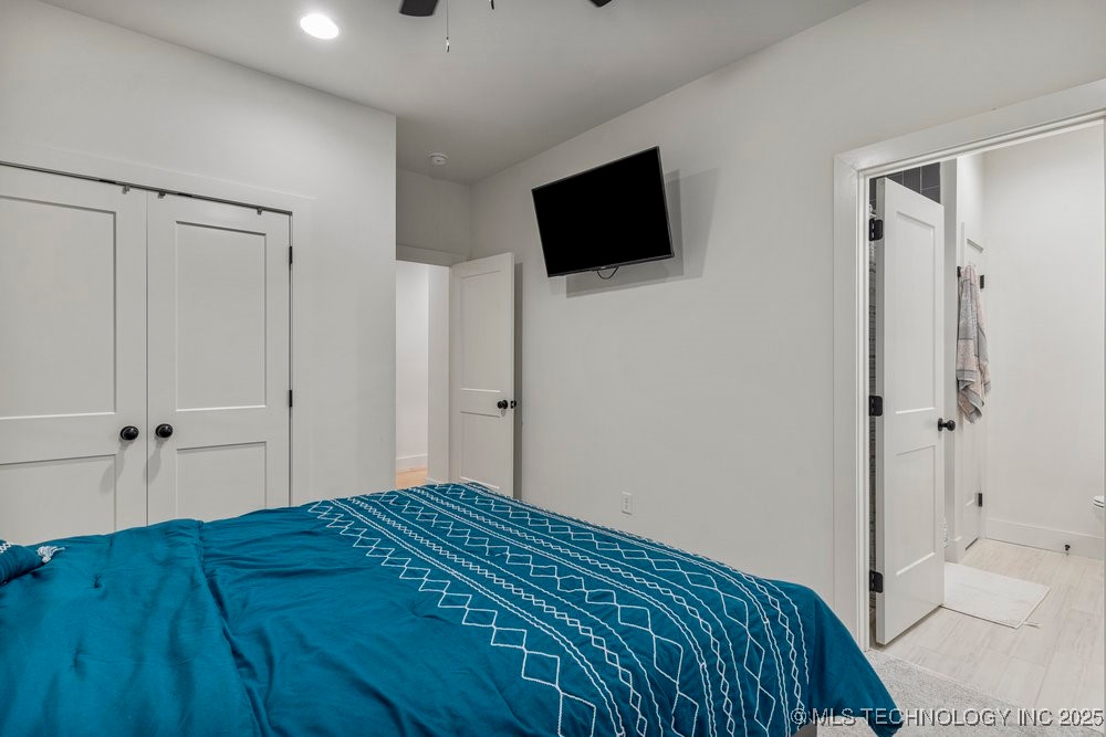 13722 S 20th Place E Property Photo 33