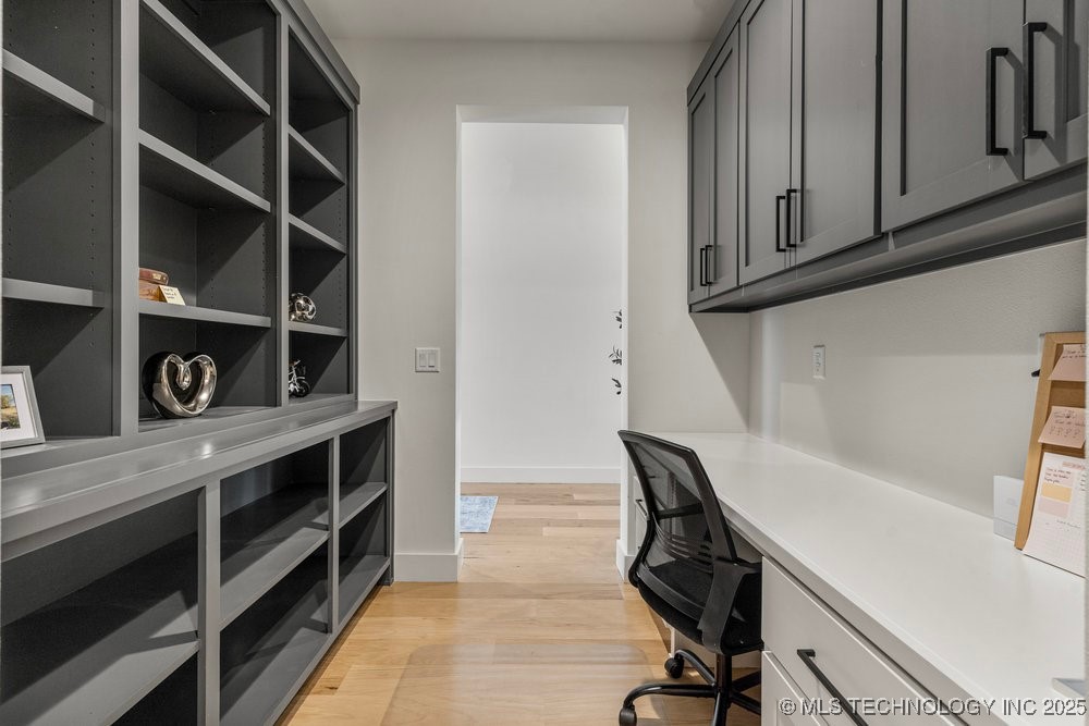 13722 S 20th Place E Property Photo 35