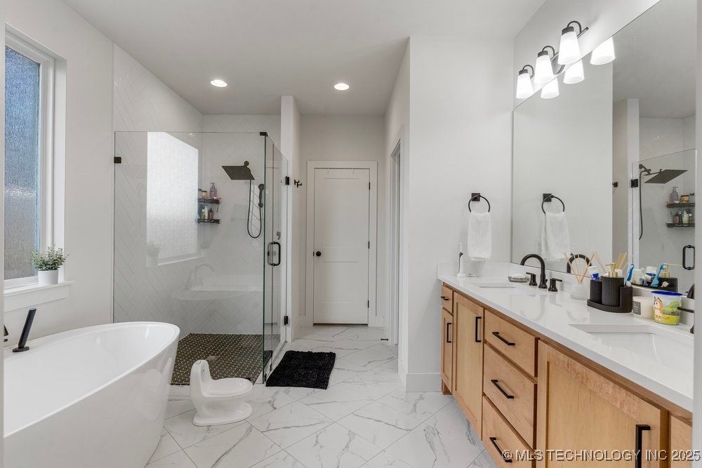 13722 S 20th Place E Property Photo 39