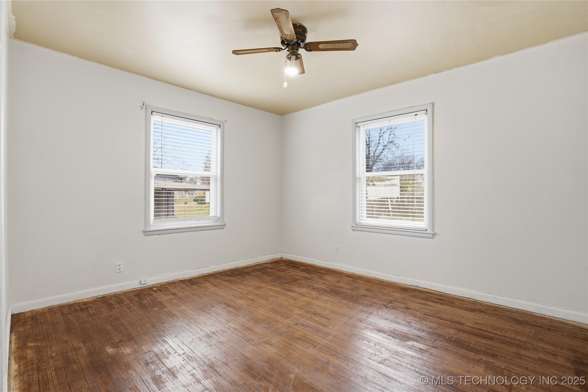 549 N 23rd West Avenue Property Photo 14