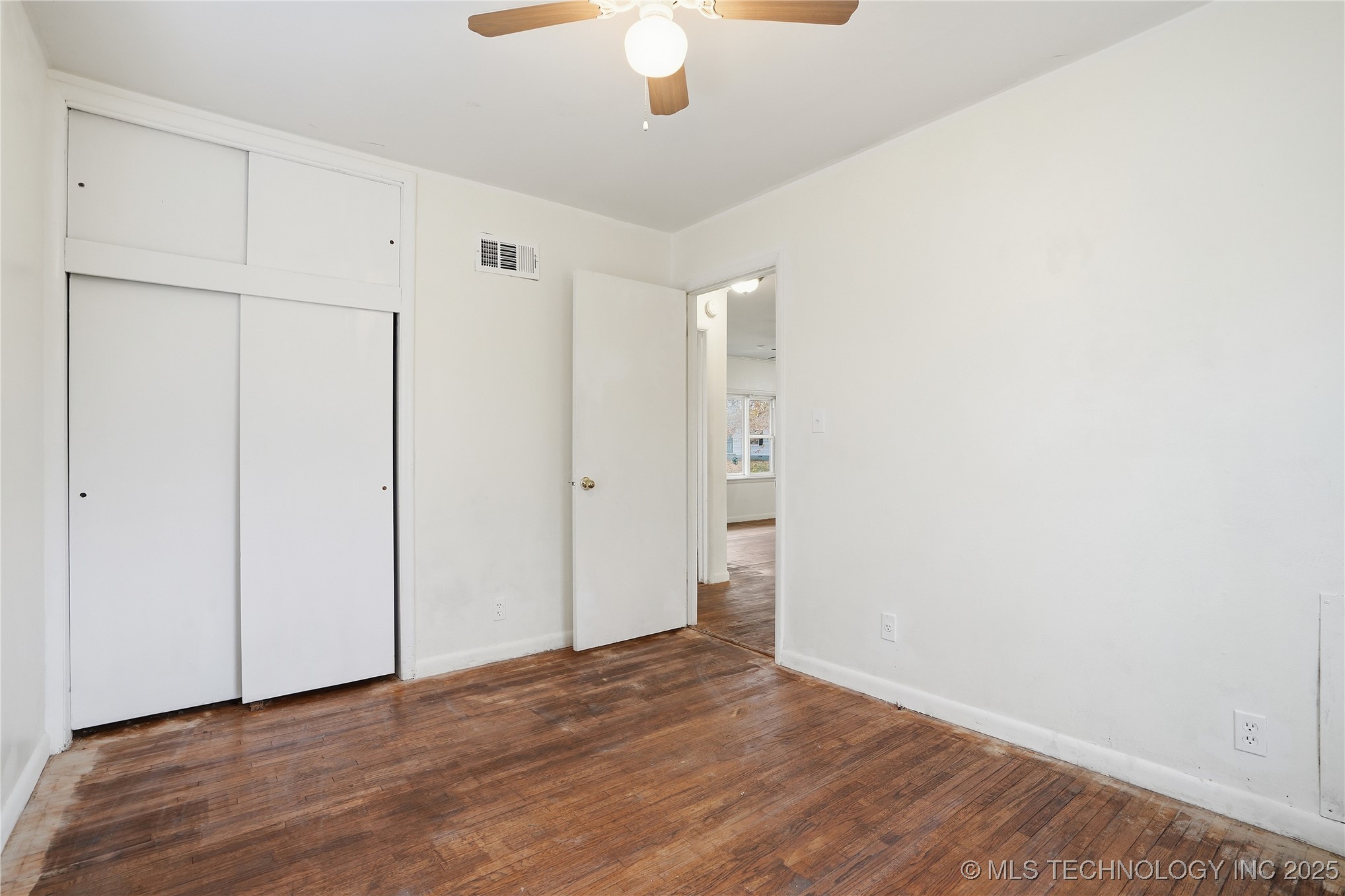 549 N 23rd West Avenue Property Photo 16