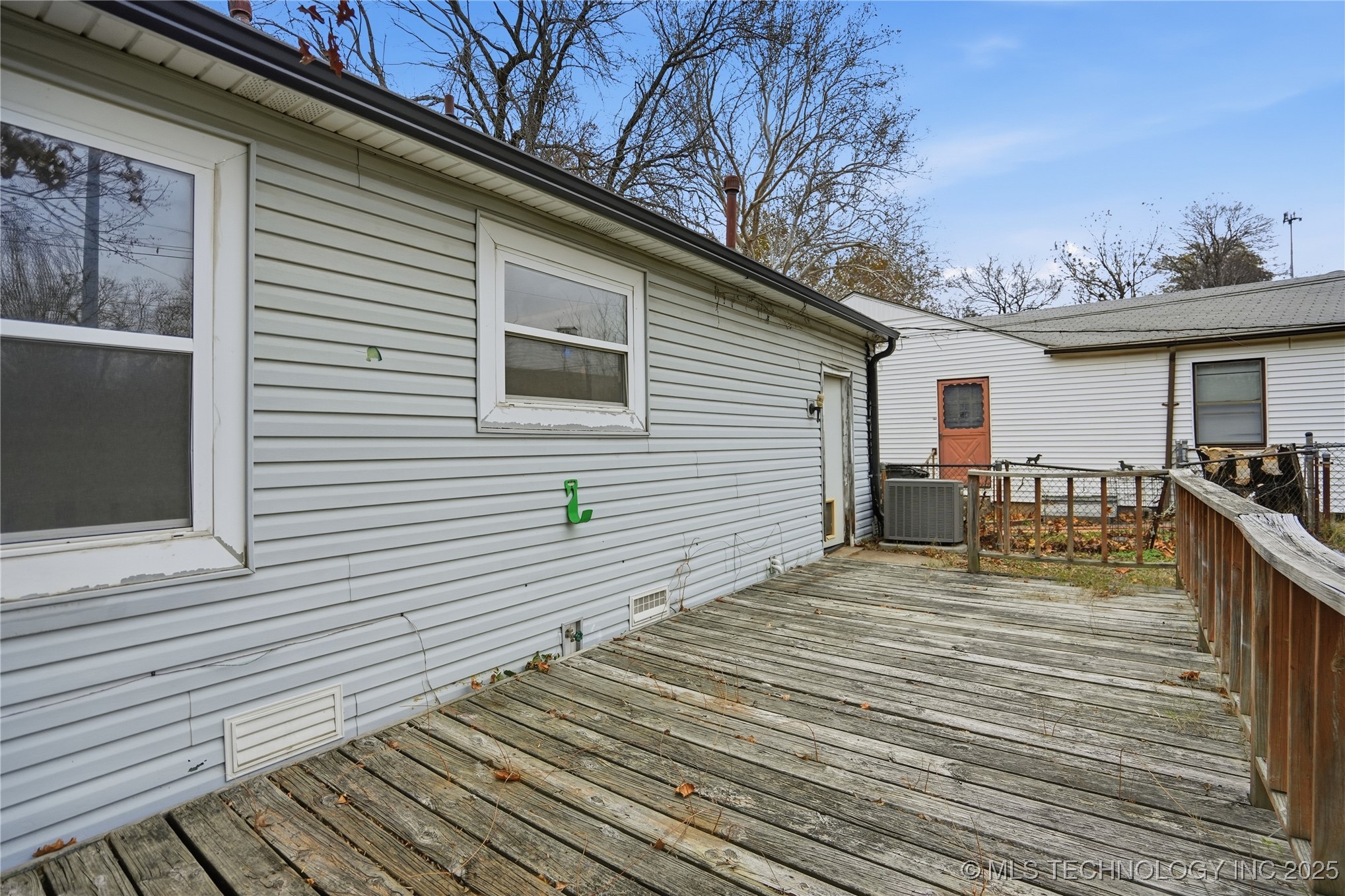 549 N 23rd West Avenue Property Photo 19