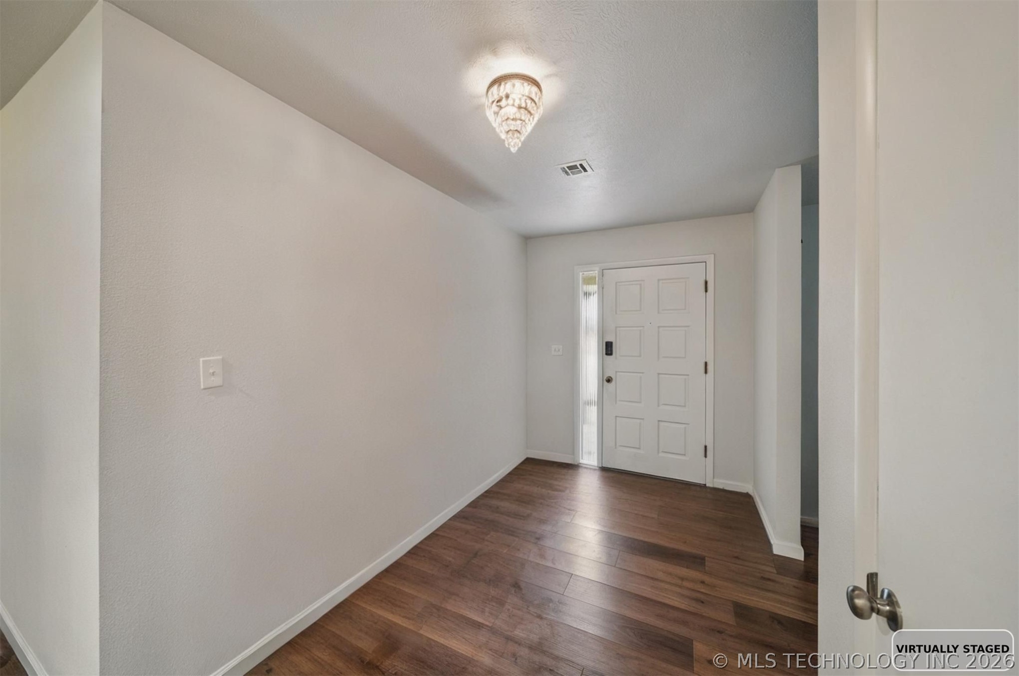 1335 N Mcfarland Place Property Photo 3