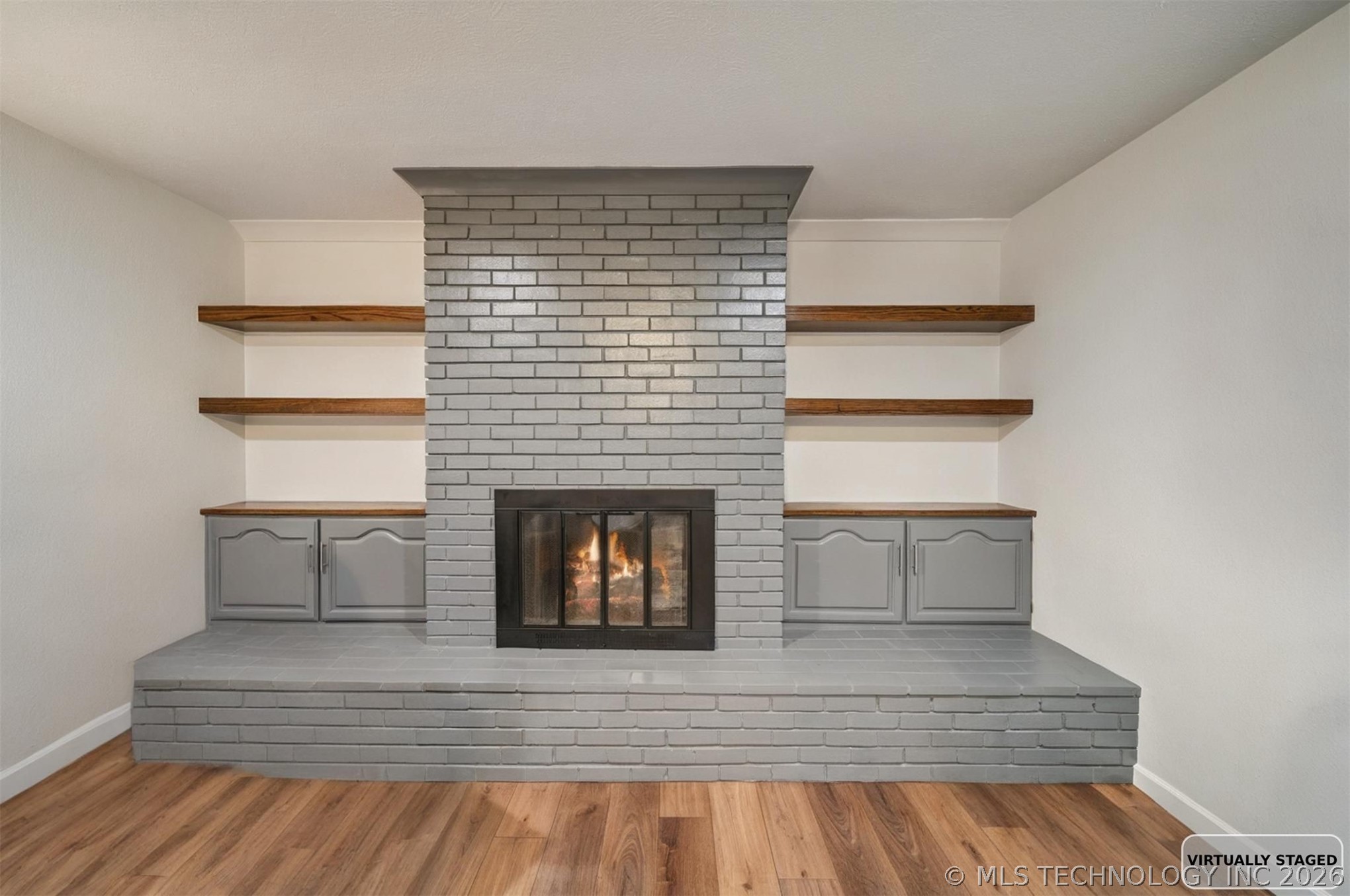 1335 N Mcfarland Place Property Photo 5