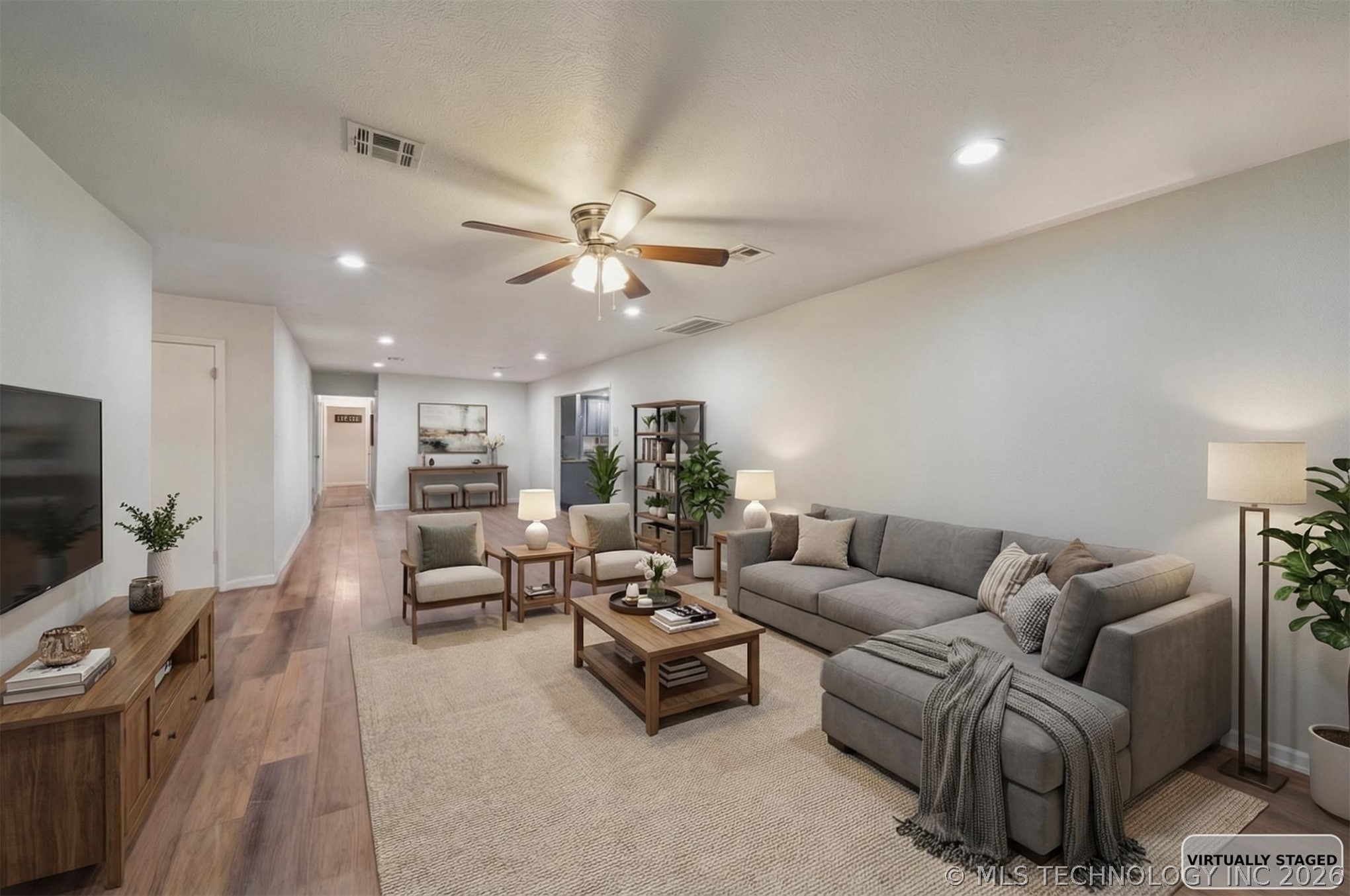 1335 N Mcfarland Place Property Photo 6